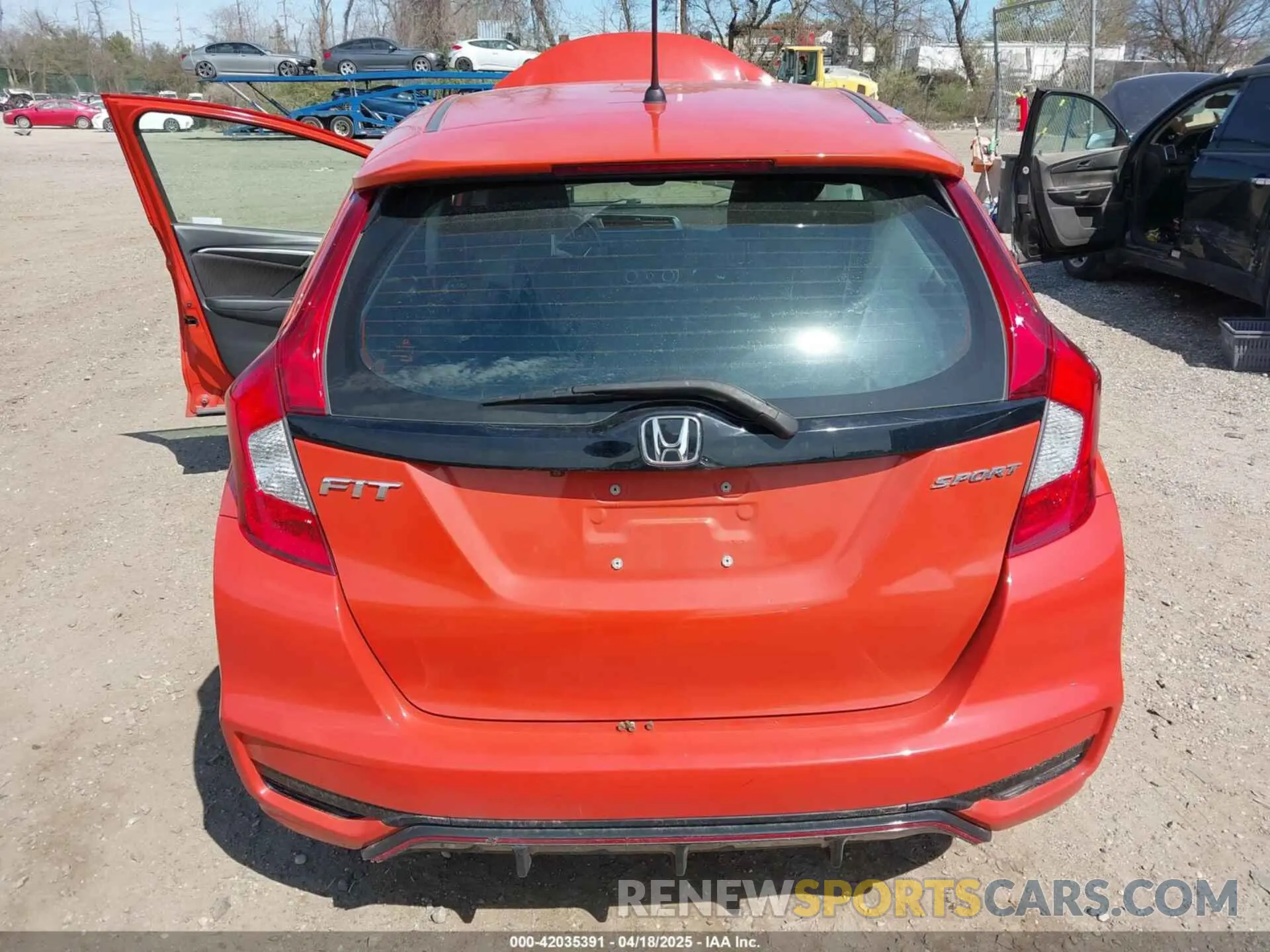 16 Photograph of a damaged car 3HGGK5H6XLM721475 HONDA FIT 2020