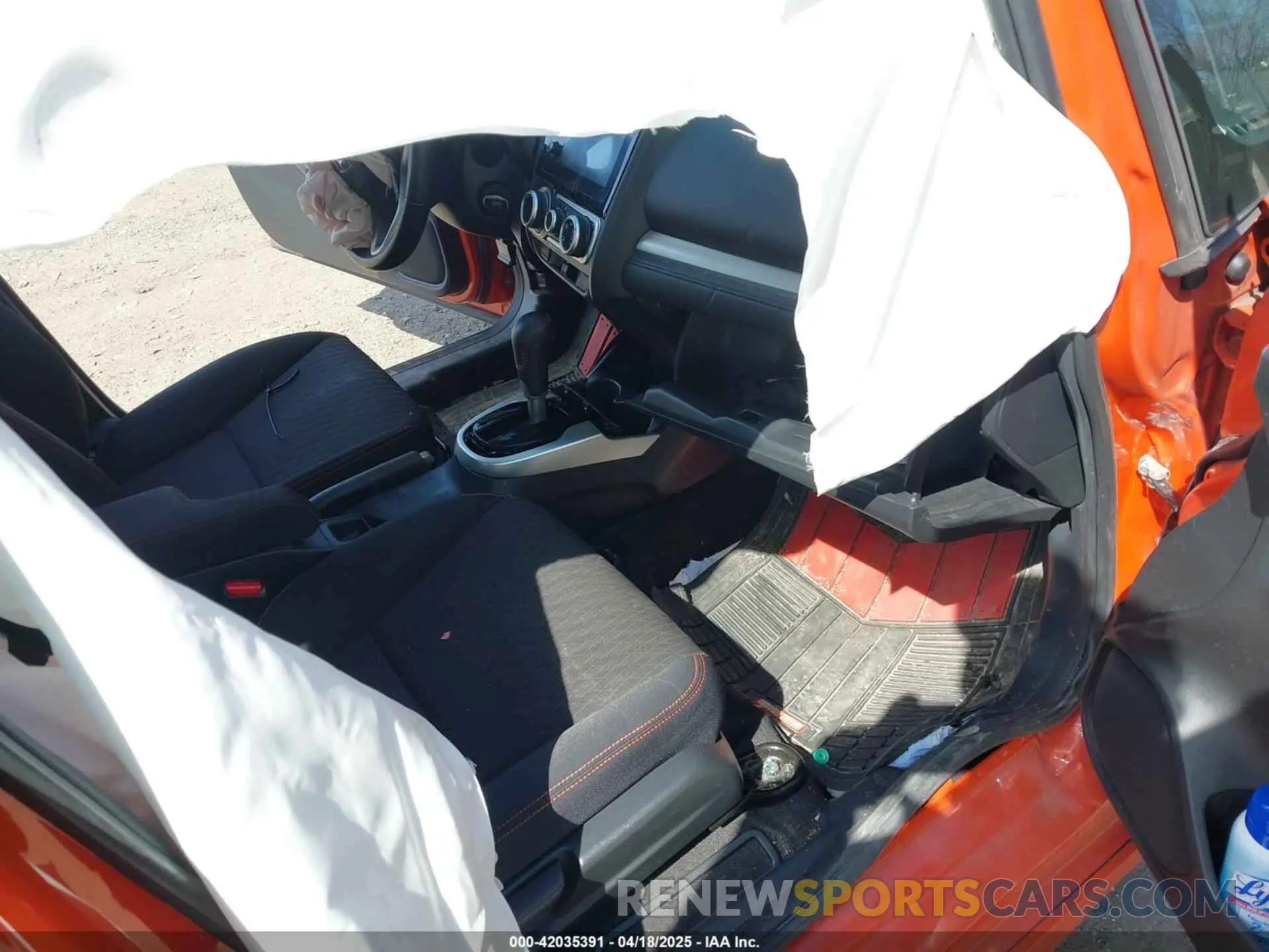 5 Photograph of a damaged car 3HGGK5H6XLM721475 HONDA FIT 2020