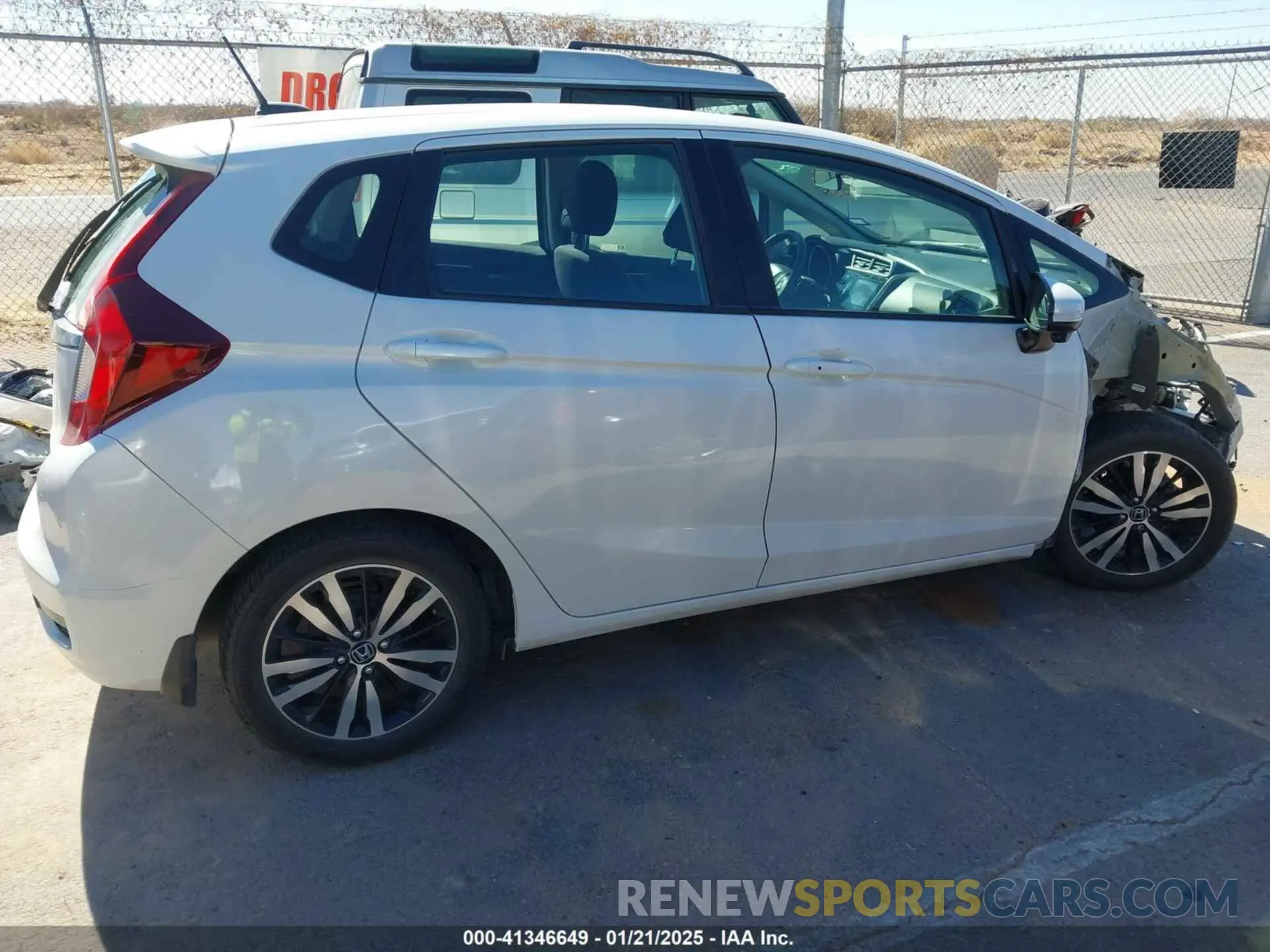 13 Photograph of a damaged car 3HGGK5H82LM703165 HONDA FIT 2020