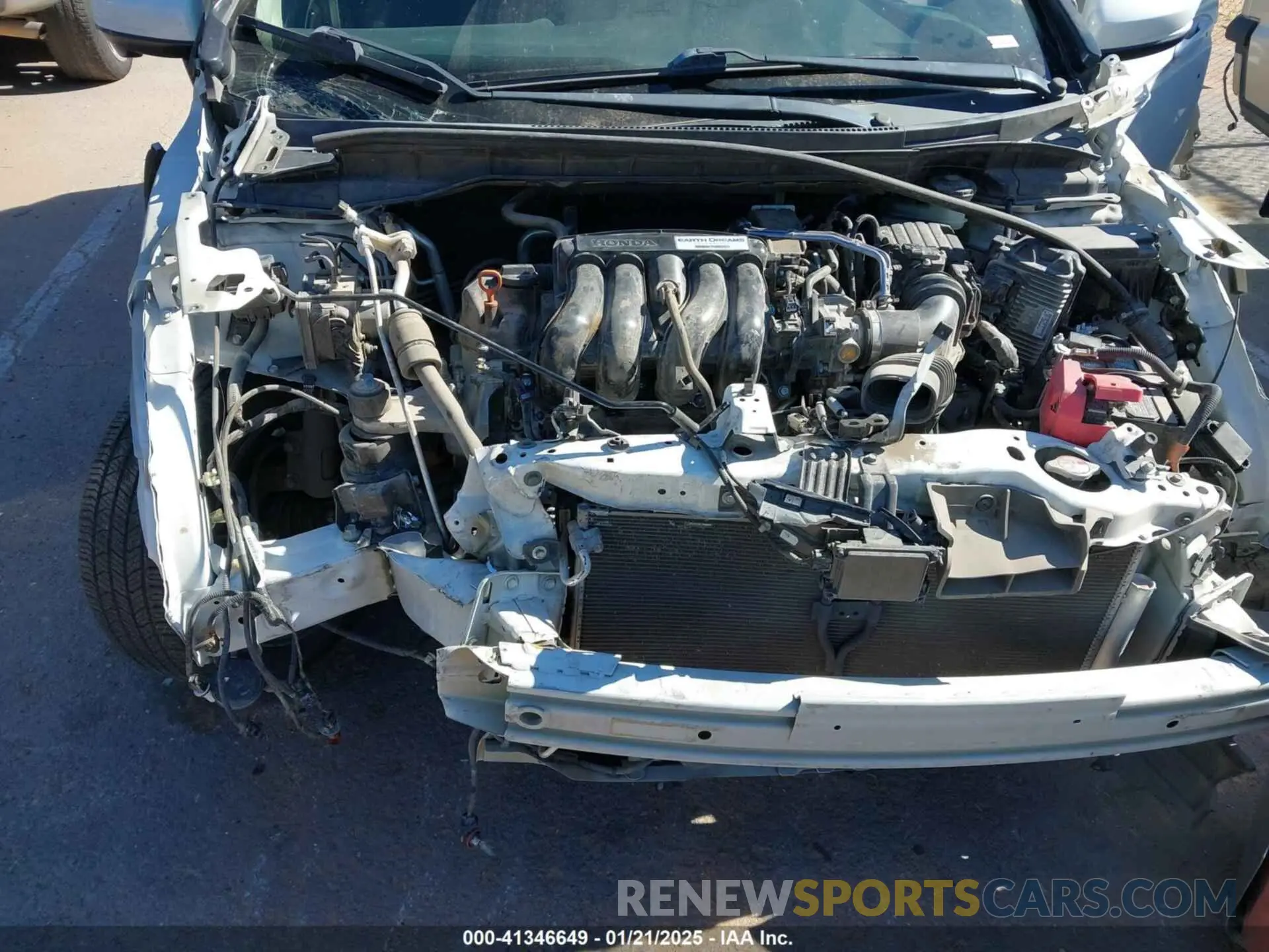 6 Photograph of a damaged car 3HGGK5H82LM703165 HONDA FIT 2020