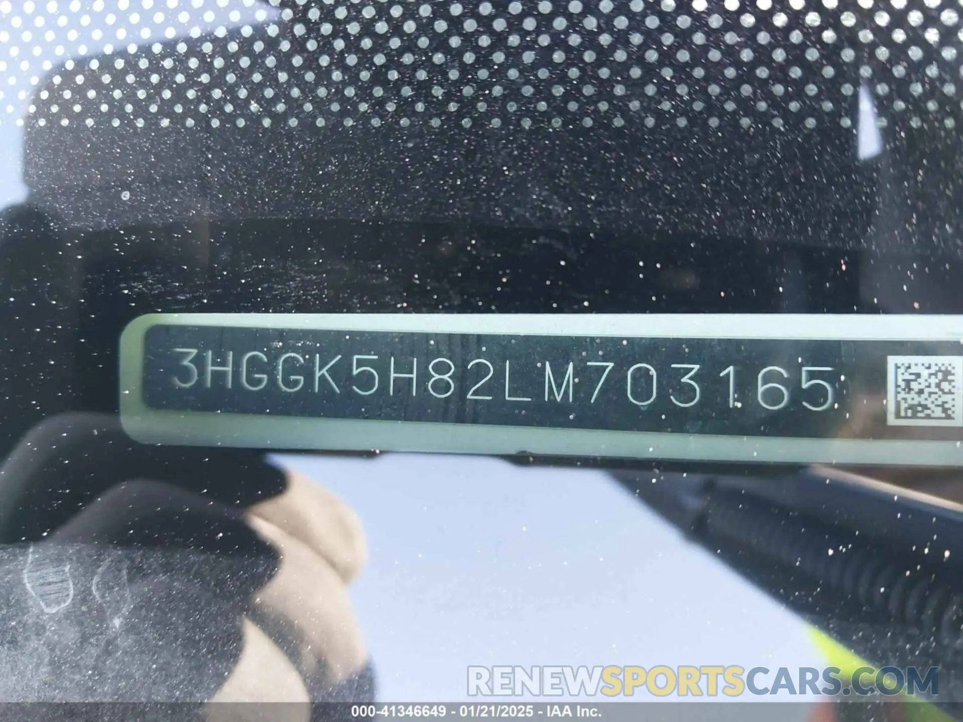 9 Photograph of a damaged car 3HGGK5H82LM703165 HONDA FIT 2020
