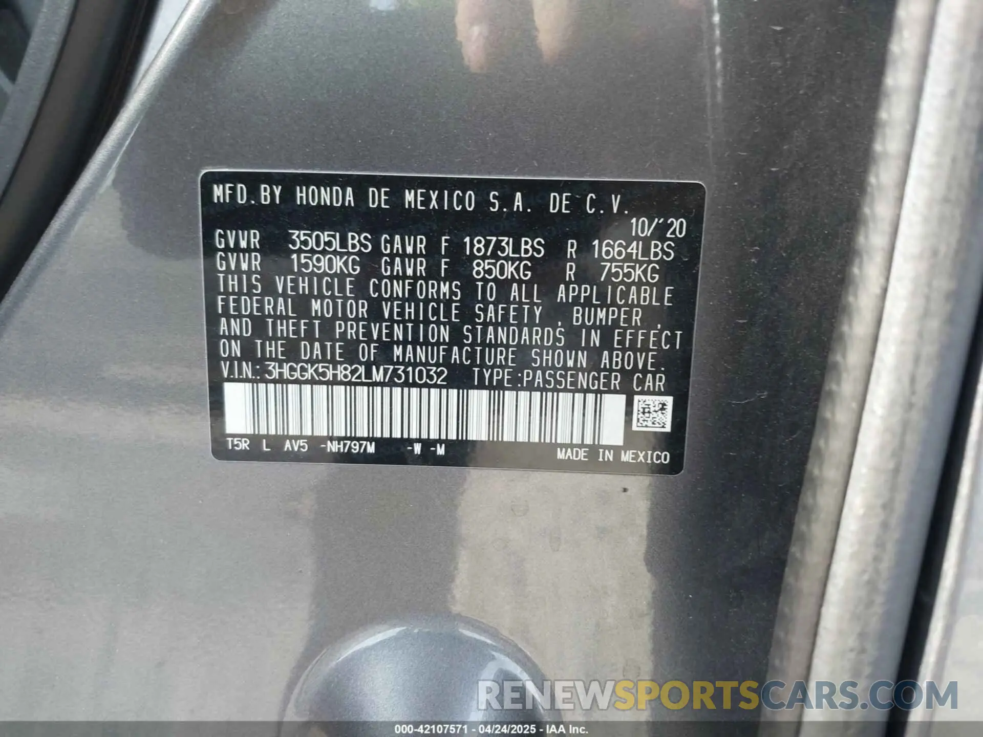 9 Photograph of a damaged car 3HGGK5H82LM731032 HONDA FIT 2020