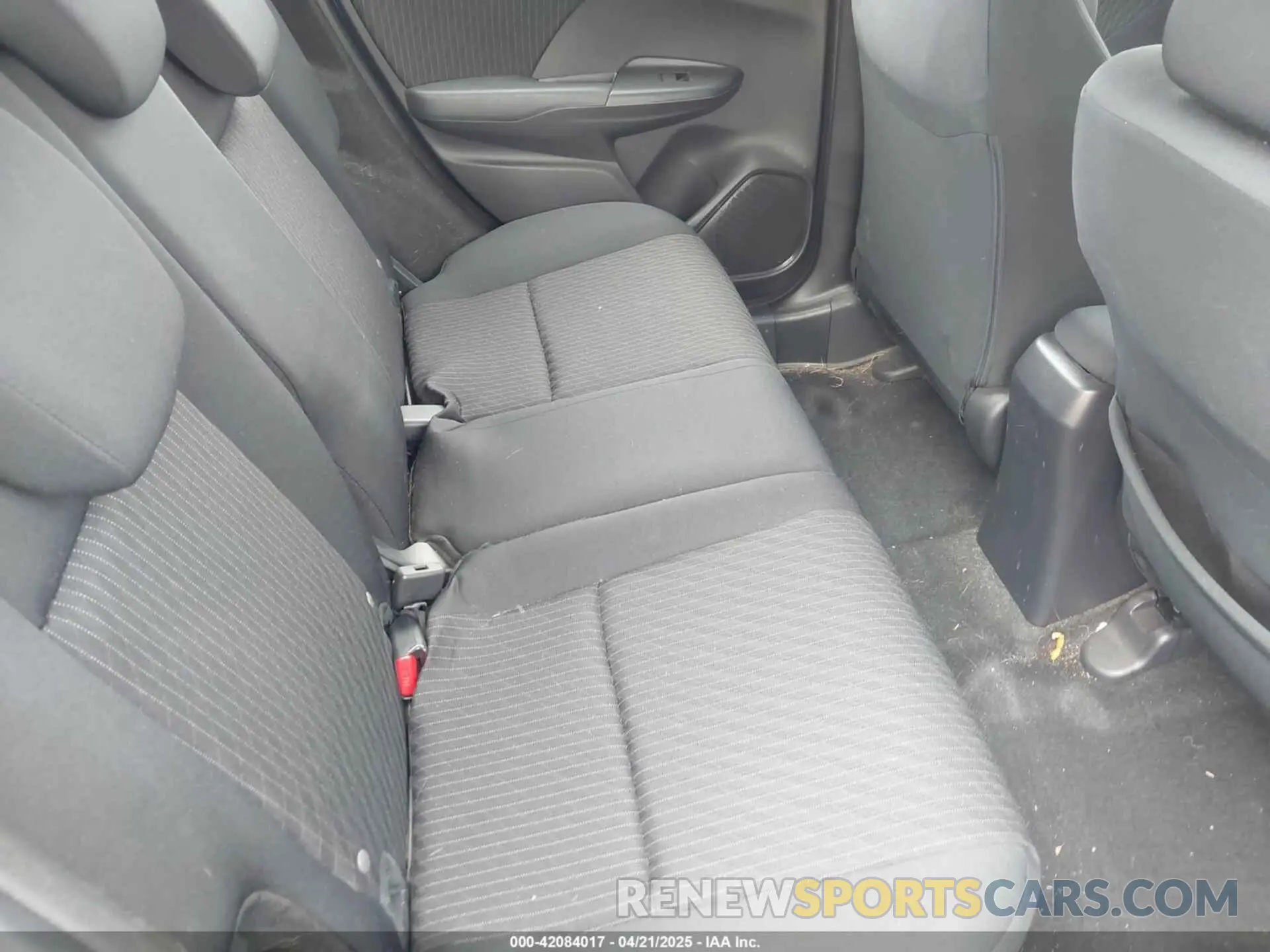 8 Photograph of a damaged car 3HGGK5H83LM730973 HONDA FIT 2020