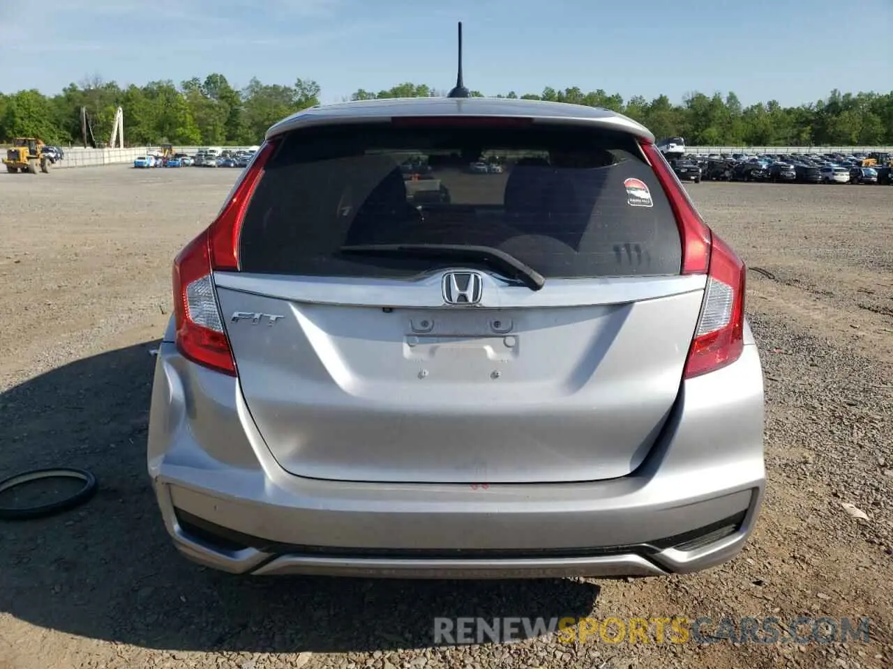 6 Photograph of a damaged car 3HGGK5H84LM733705 HONDA FIT 2020