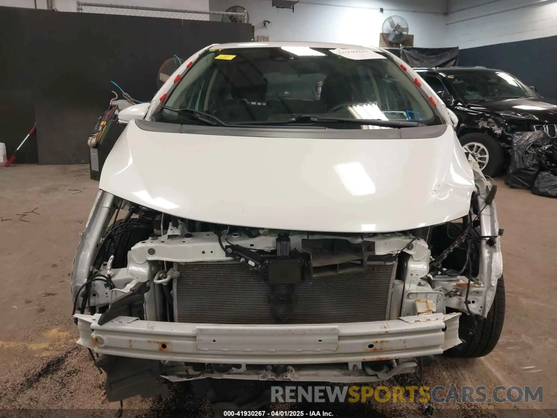 13 Photograph of a damaged car 3HGGK5H86LM702469 HONDA FIT 2020