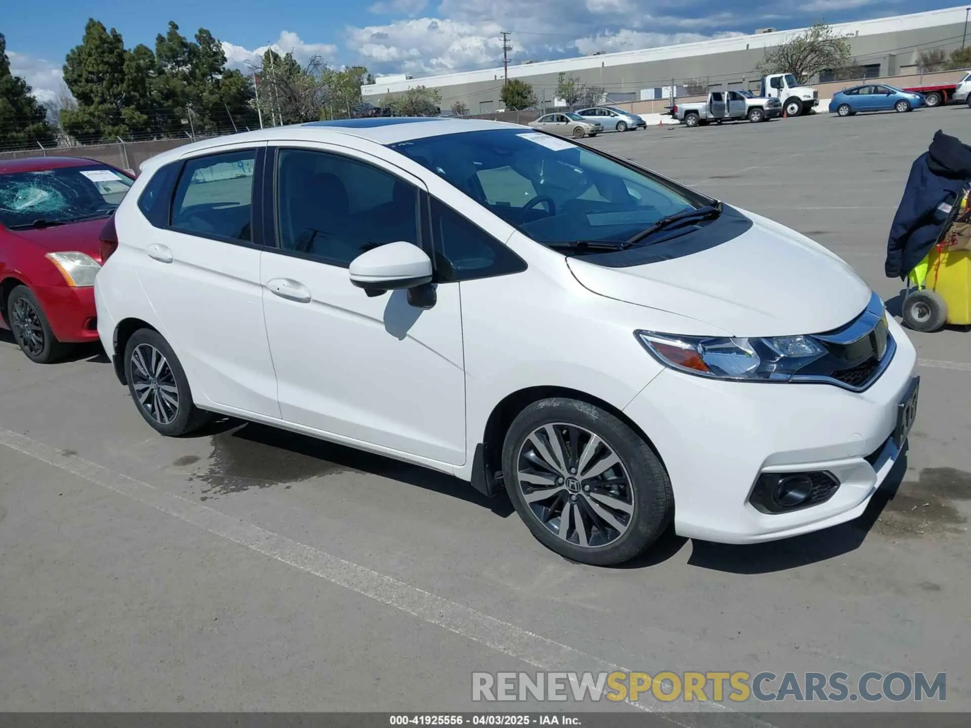1 Photograph of a damaged car 3HGGK5H87LM732810 HONDA FIT 2020