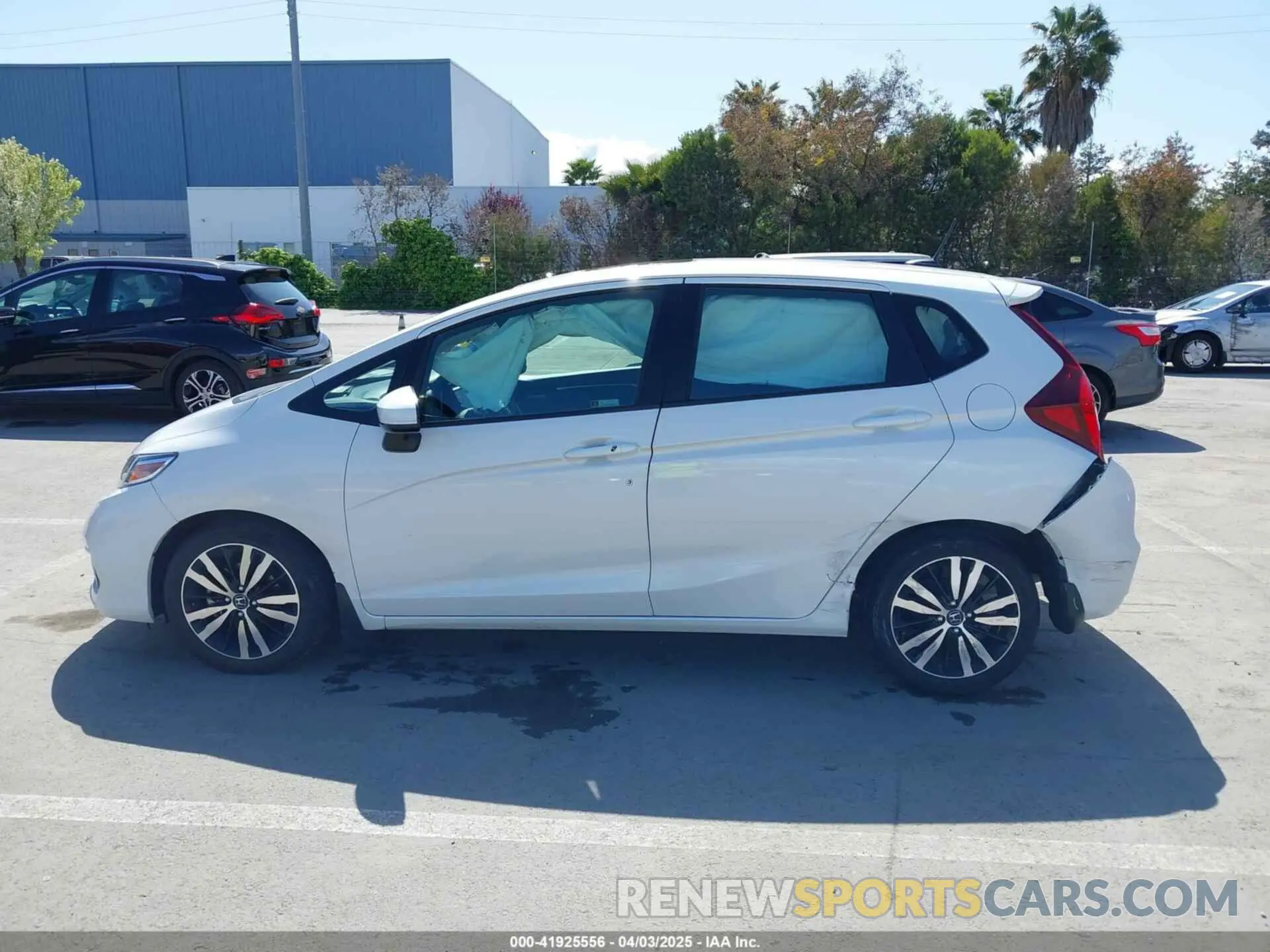 14 Photograph of a damaged car 3HGGK5H87LM732810 HONDA FIT 2020