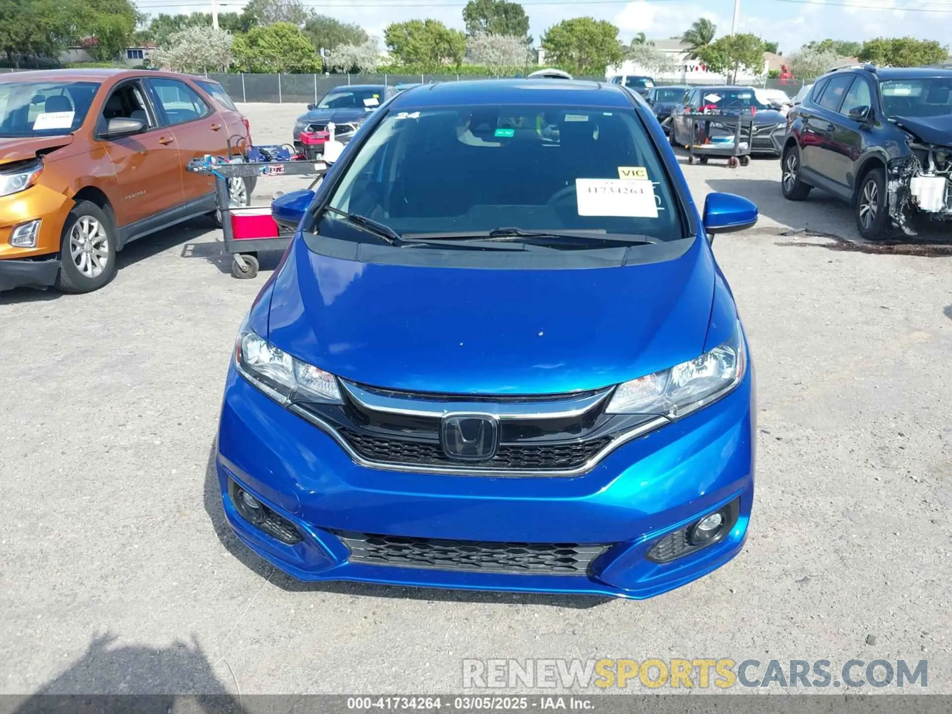 11 Photograph of a damaged car 3HGGK5H88LM701341 HONDA FIT 2020