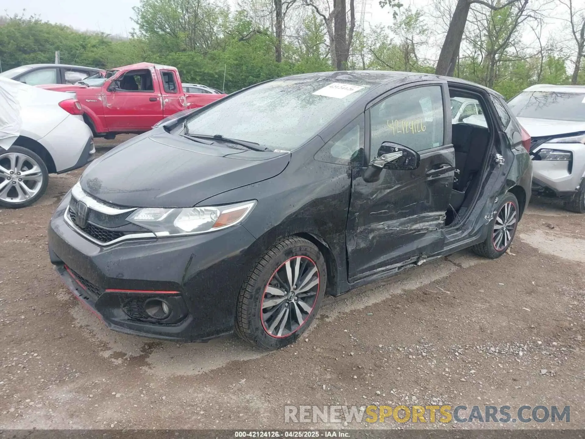 2 Photograph of a damaged car 3HGGK5H88LM716504 HONDA FIT 2020