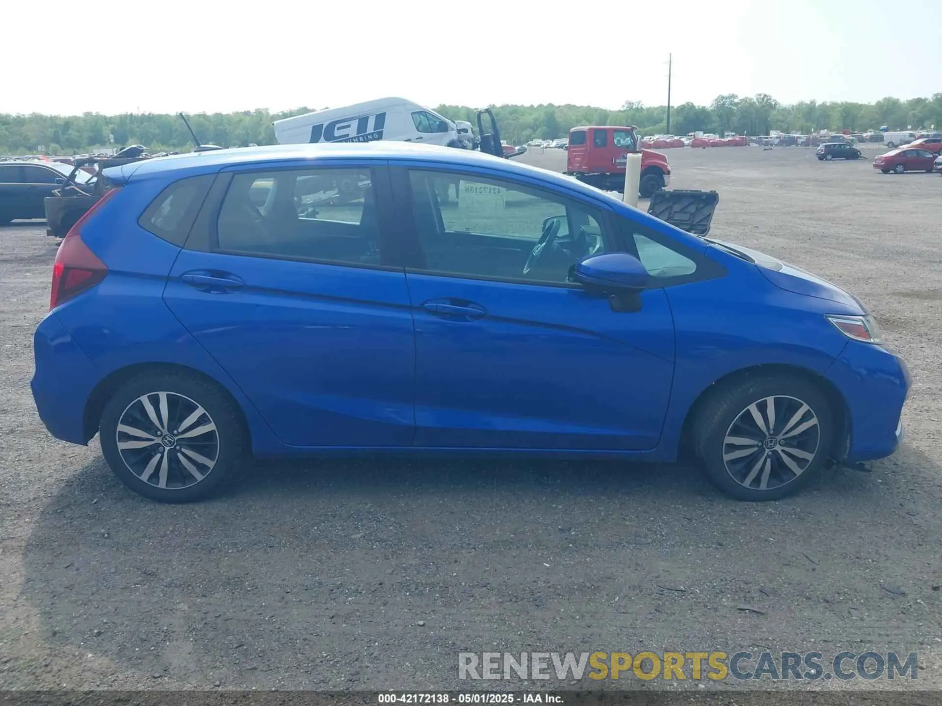 13 Photograph of a damaged car 3HGGK5H88LM722092 HONDA FIT 2020