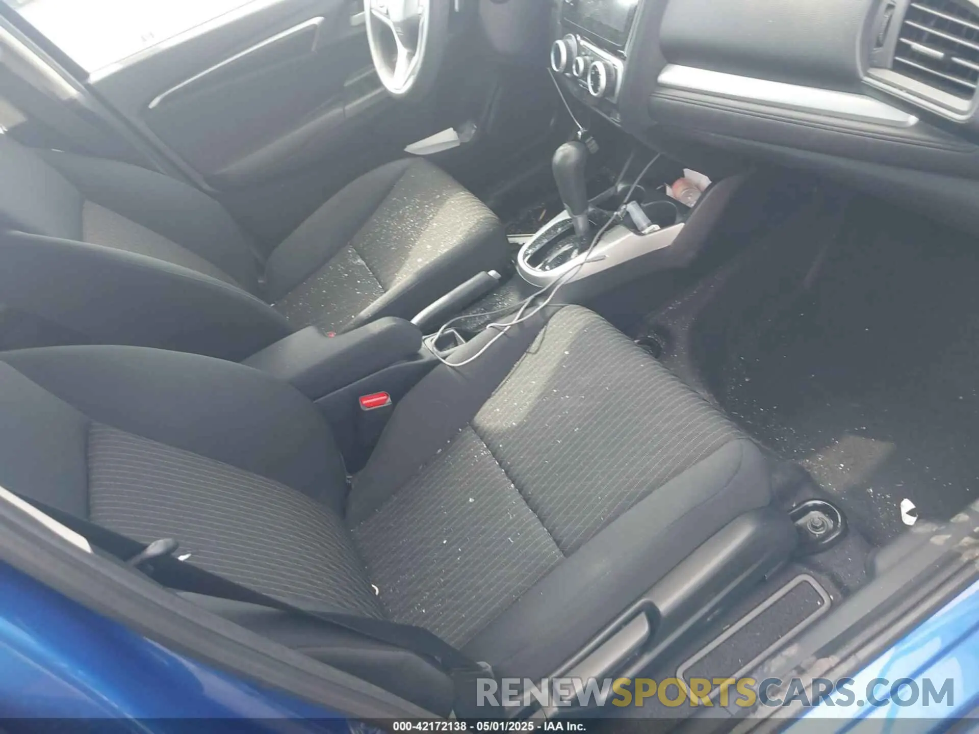 5 Photograph of a damaged car 3HGGK5H88LM722092 HONDA FIT 2020