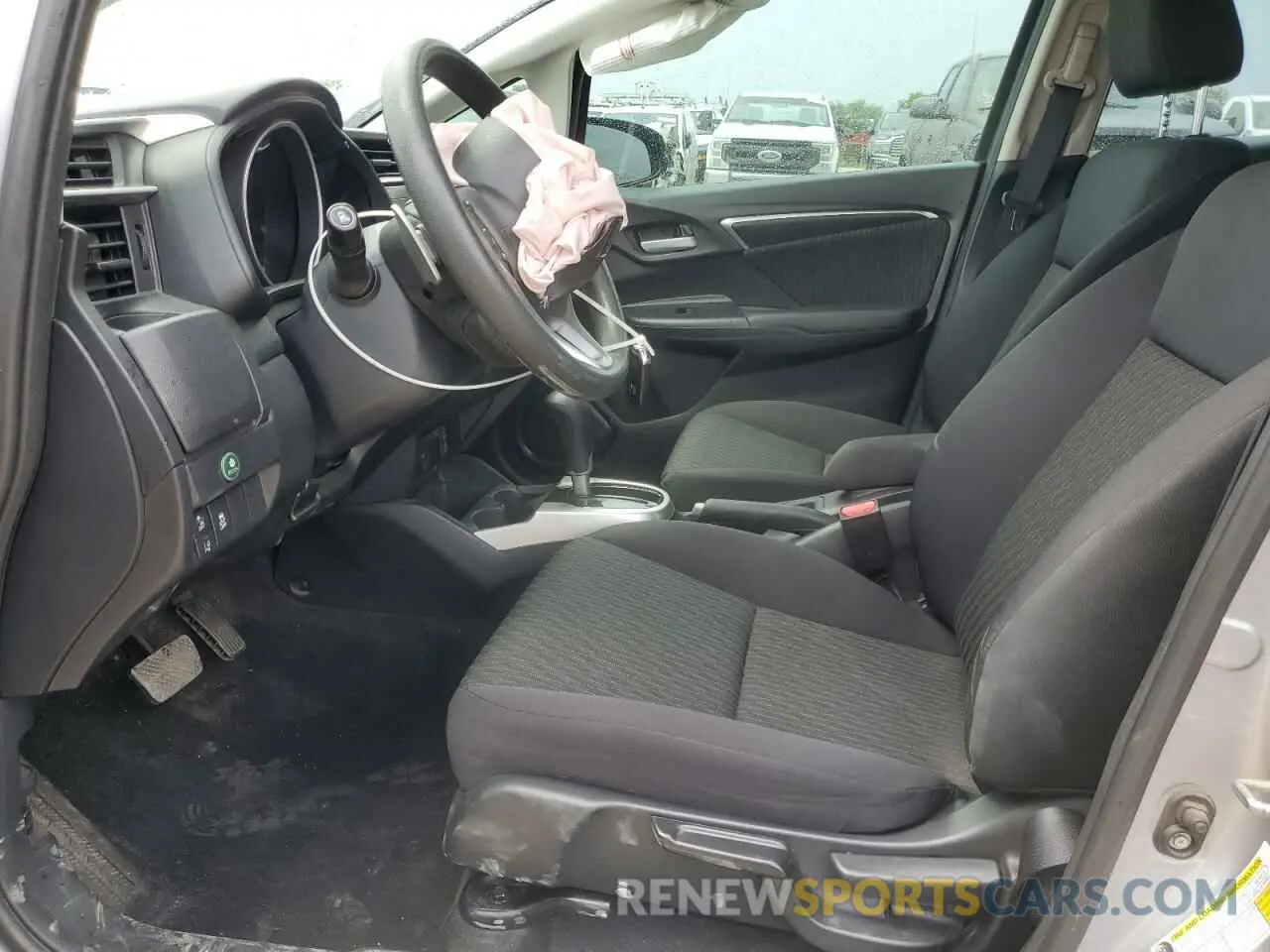 7 Photograph of a damaged car 3HGGK5H88LM725087 HONDA FIT 2020