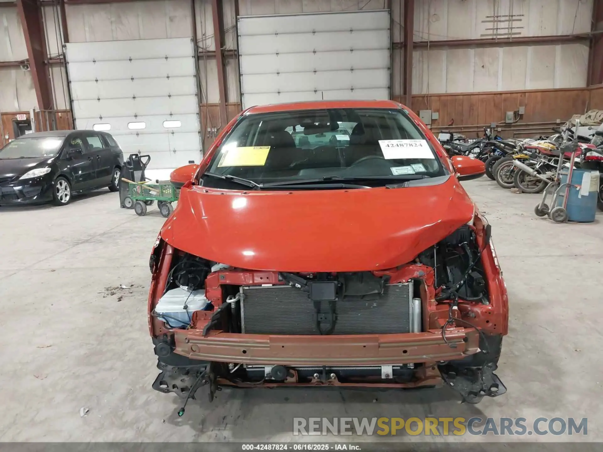 13 Photograph of a damaged car 3HGGK5H88LM729821 HONDA FIT 2020