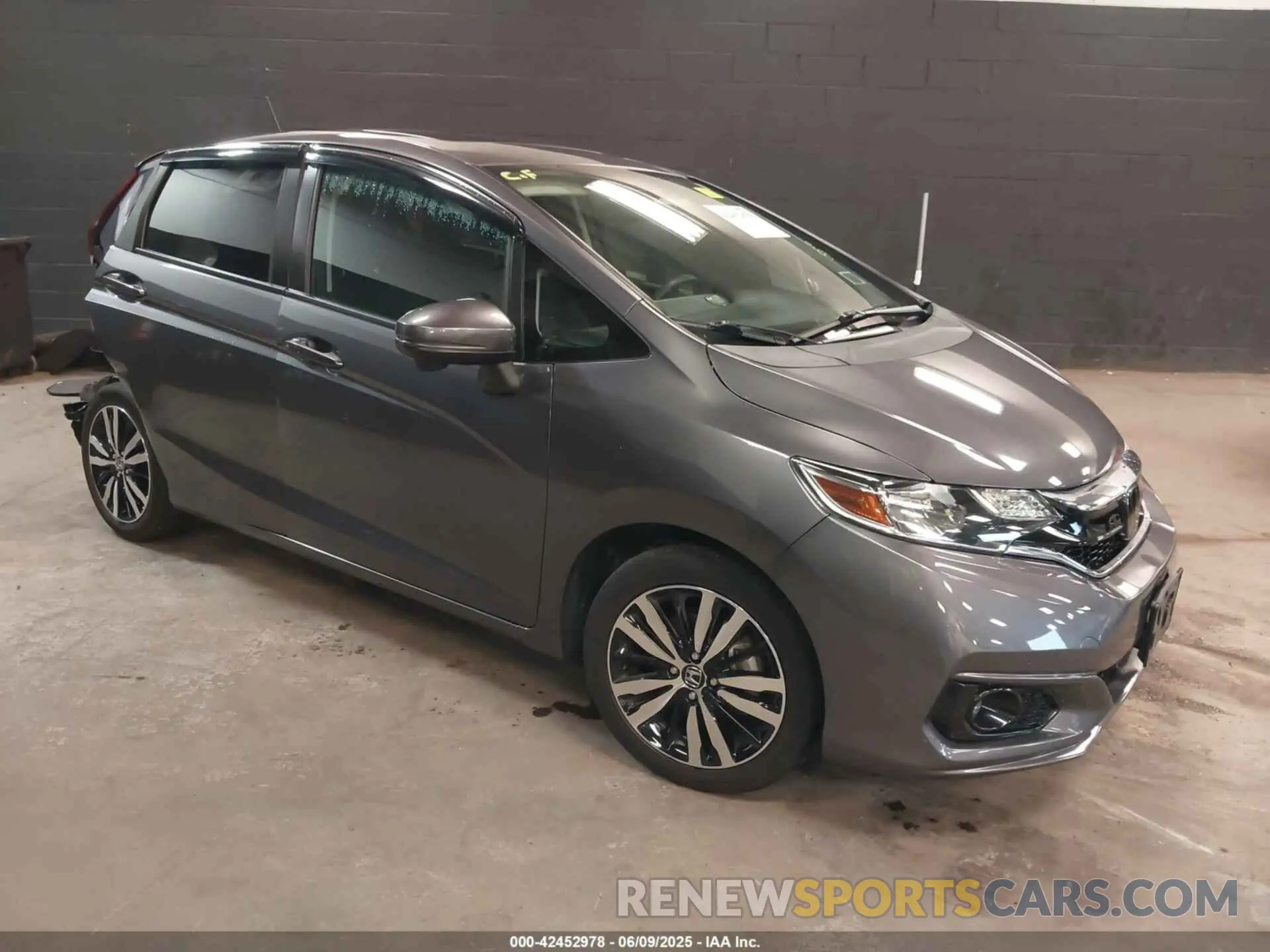 1 Photograph of a damaged car 3HGGK5H88LM733156 HONDA FIT 2020