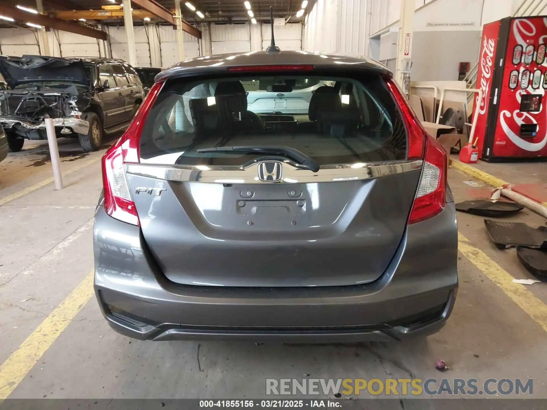 16 Photograph of a damaged car 3HGGK5H89LM726992 HONDA FIT 2020