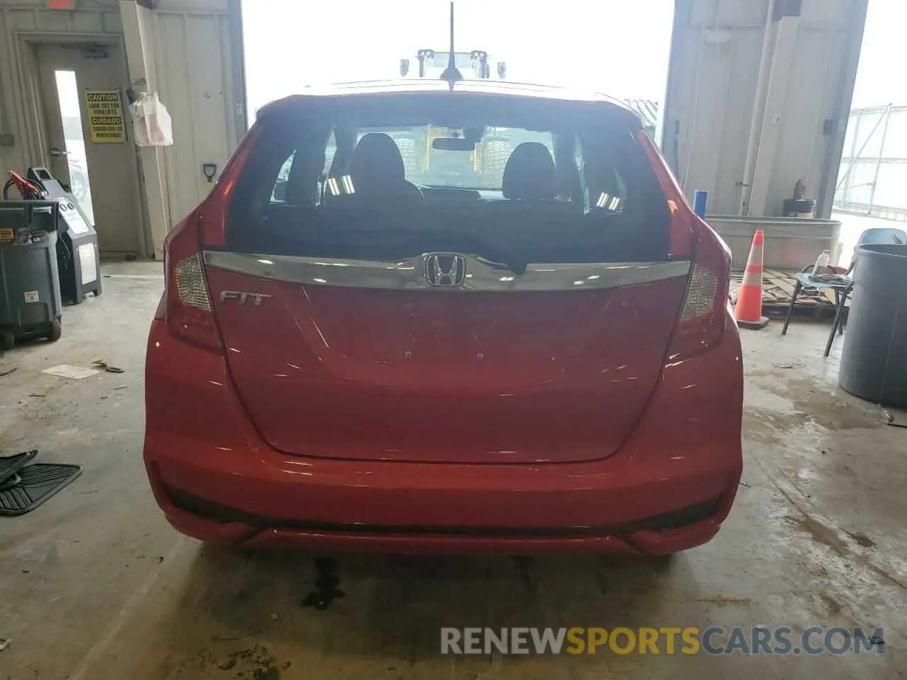 6 Photograph of a damaged car 3HGGK5H89LM729973 HONDA FIT 2020