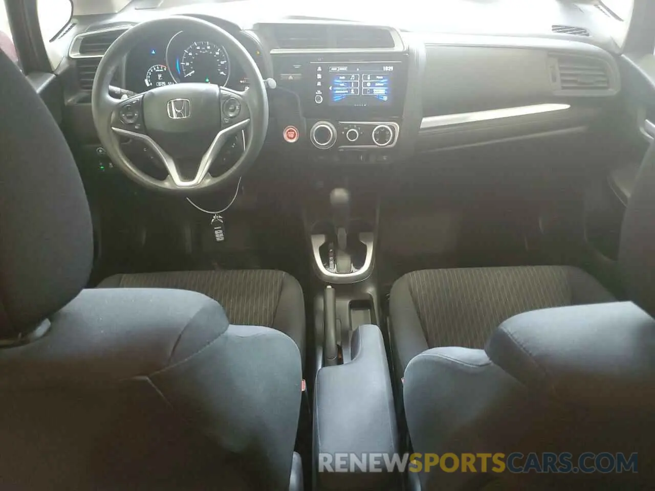 8 Photograph of a damaged car 3HGGK5H89LM729973 HONDA FIT 2020