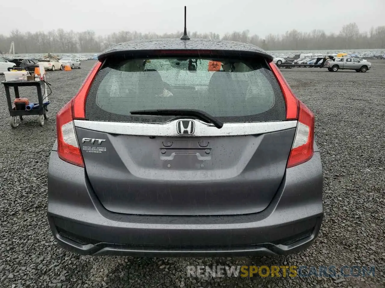 6 Photograph of a damaged car 3HGGK5H96LM714503 HONDA FIT 2020