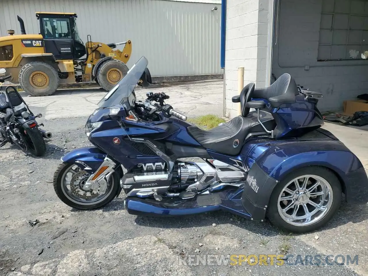 3 Photograph of a damaged car JH2SC7955JK000631 HONDA GL CYCLE 2018