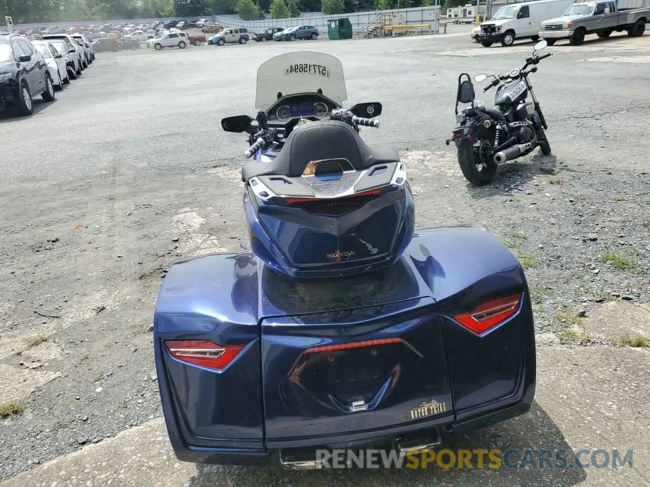 4 Photograph of a damaged car JH2SC7955JK000631 HONDA GL CYCLE 2018