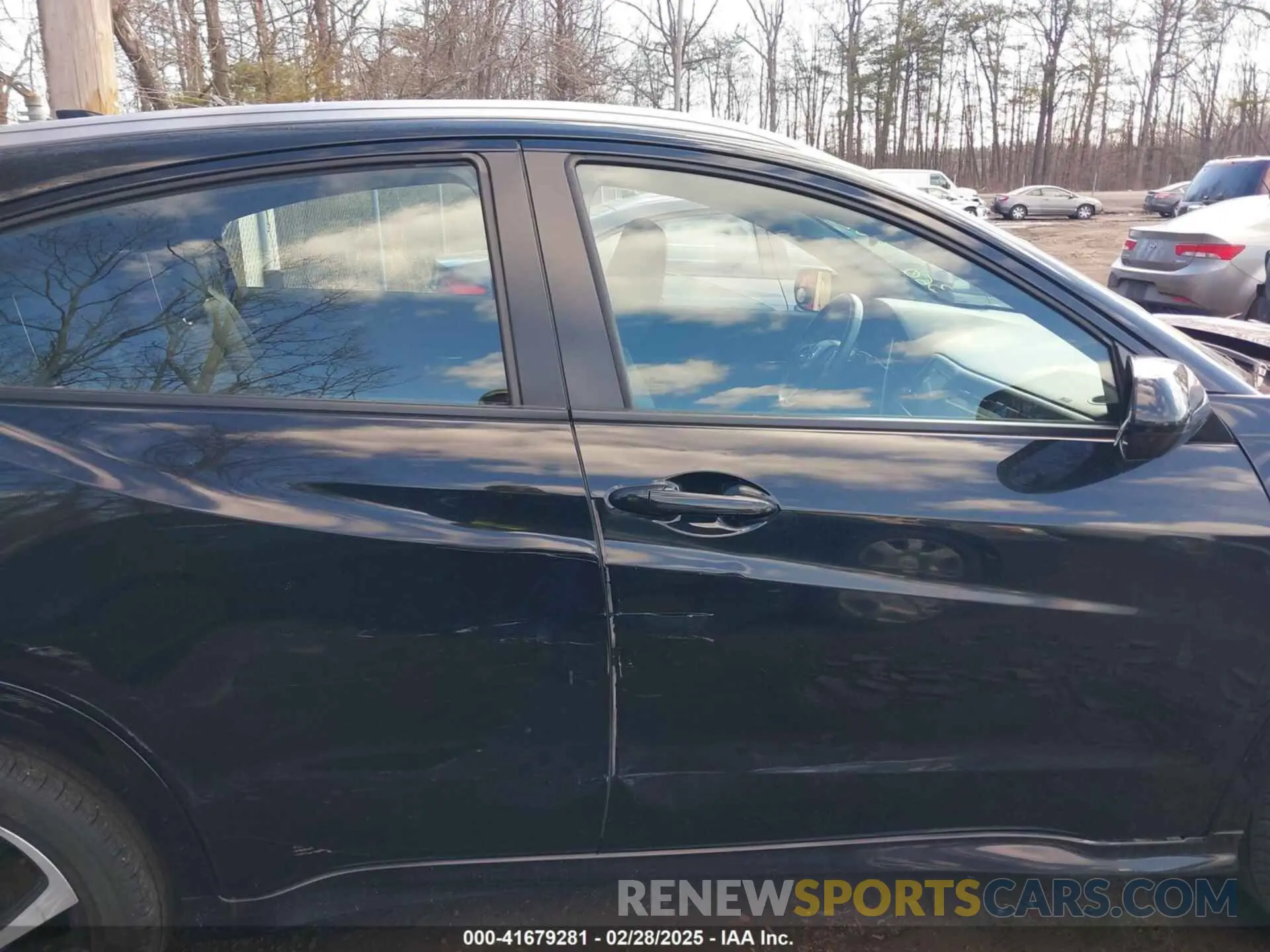 13 Photograph of a damaged car 3CZRU5H10KM726165 HONDA HR-V 2019
