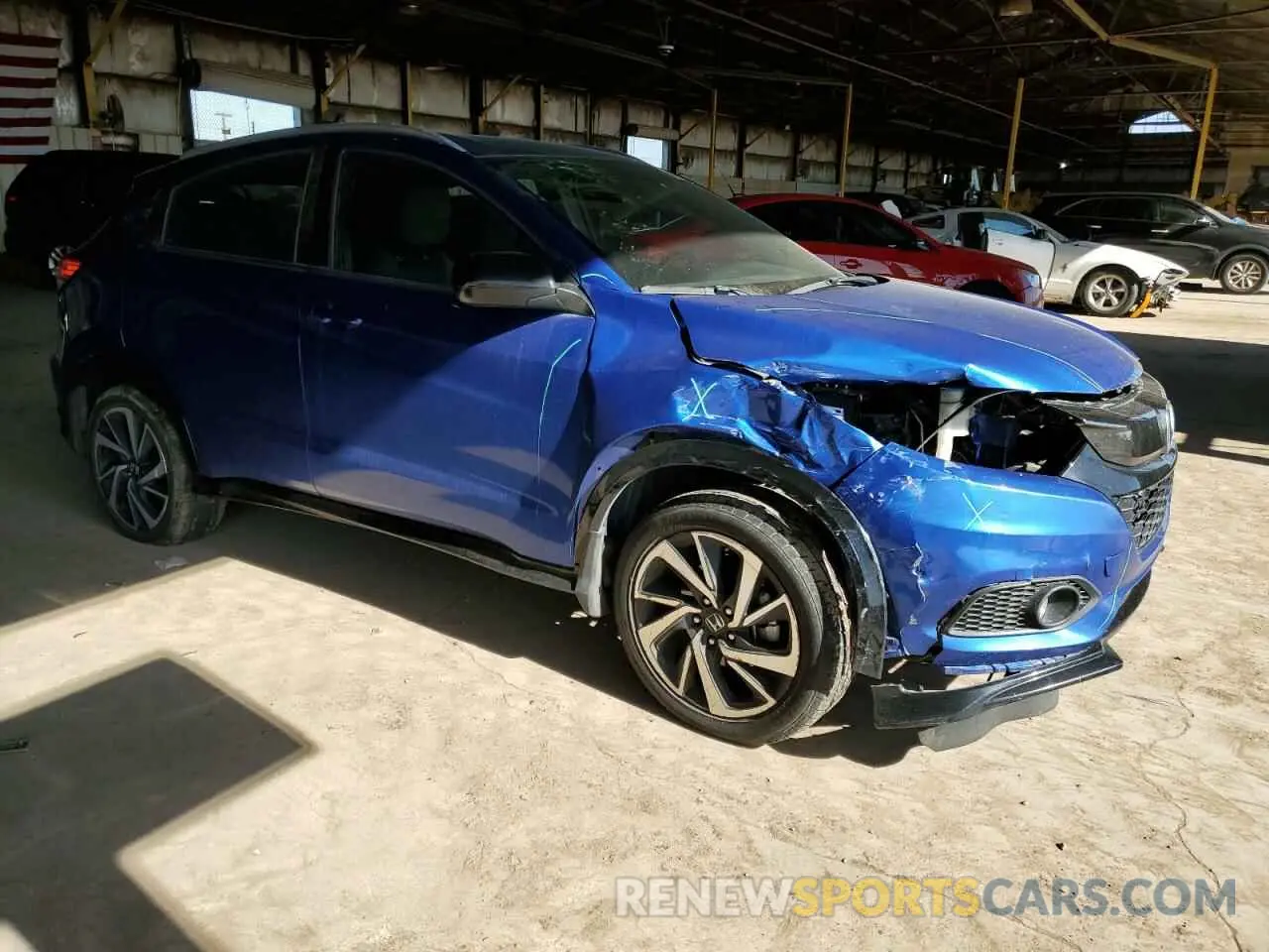 4 Photograph of a damaged car 3CZRU5H11KG702956 HONDA HR-V 2019