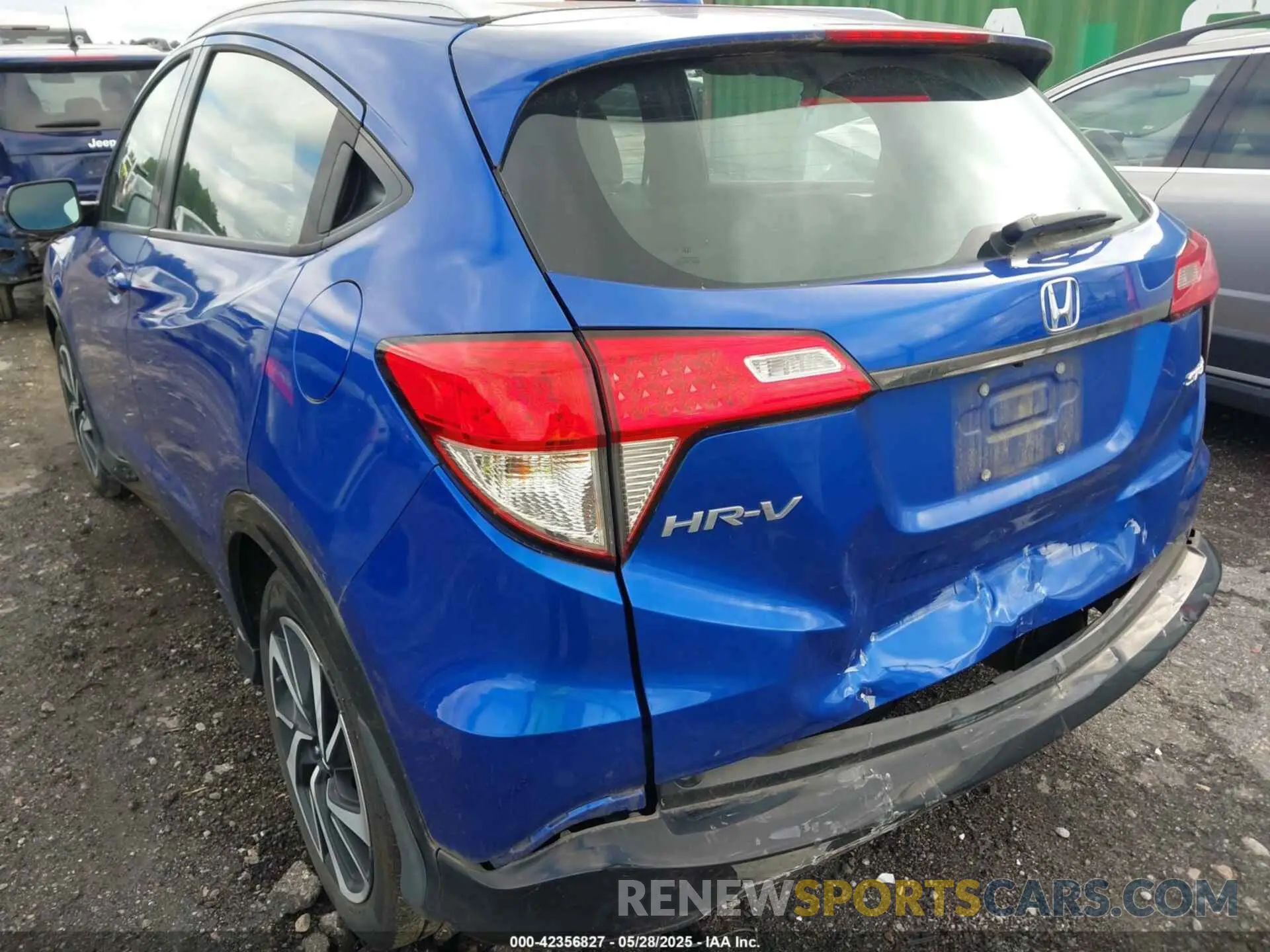 3 Photograph of a damaged car 3CZRU5H12KG701685 HONDA HR-V 2019