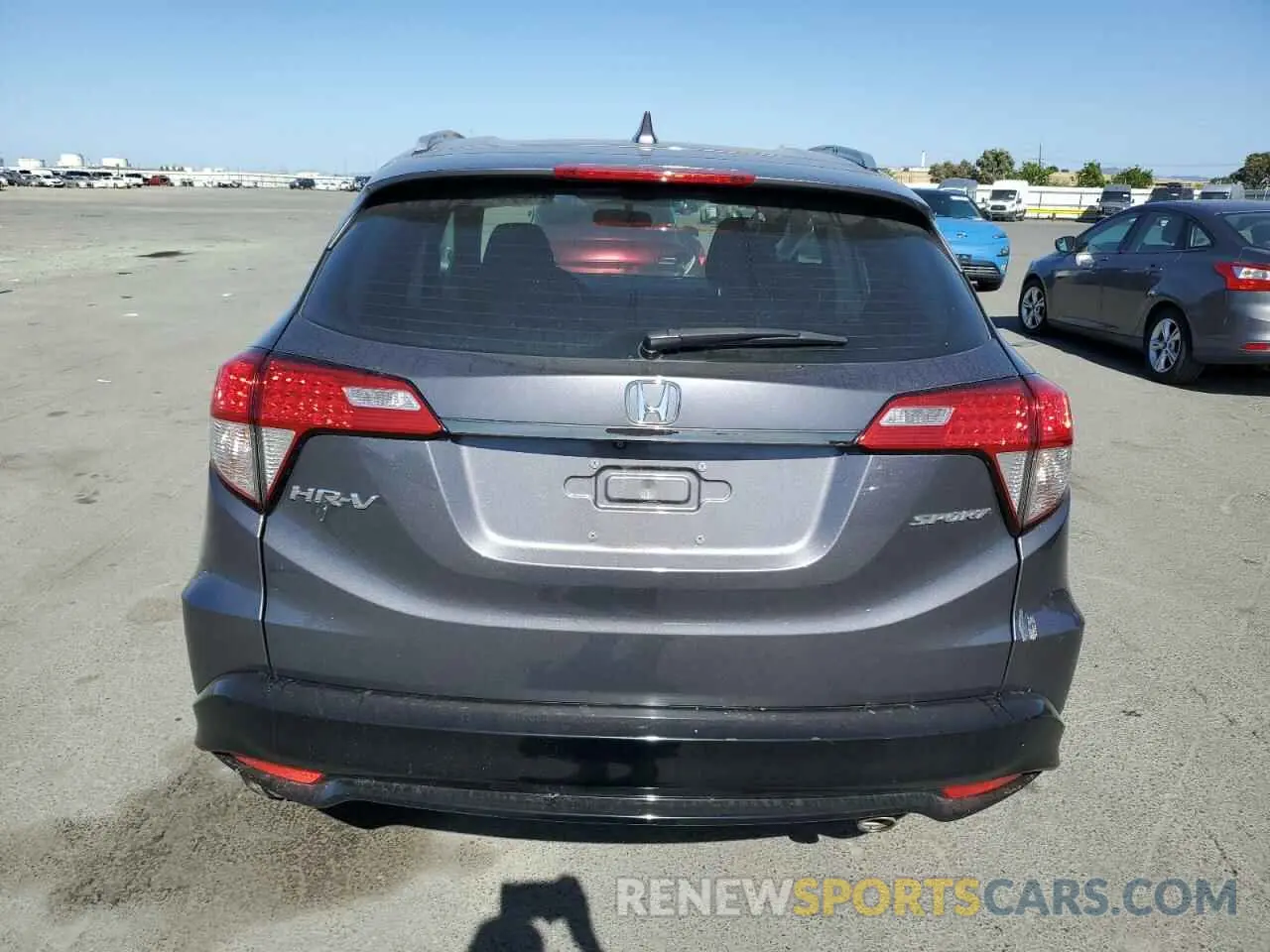 6 Photograph of a damaged car 3CZRU5H12KG703369 HONDA HR-V 2019