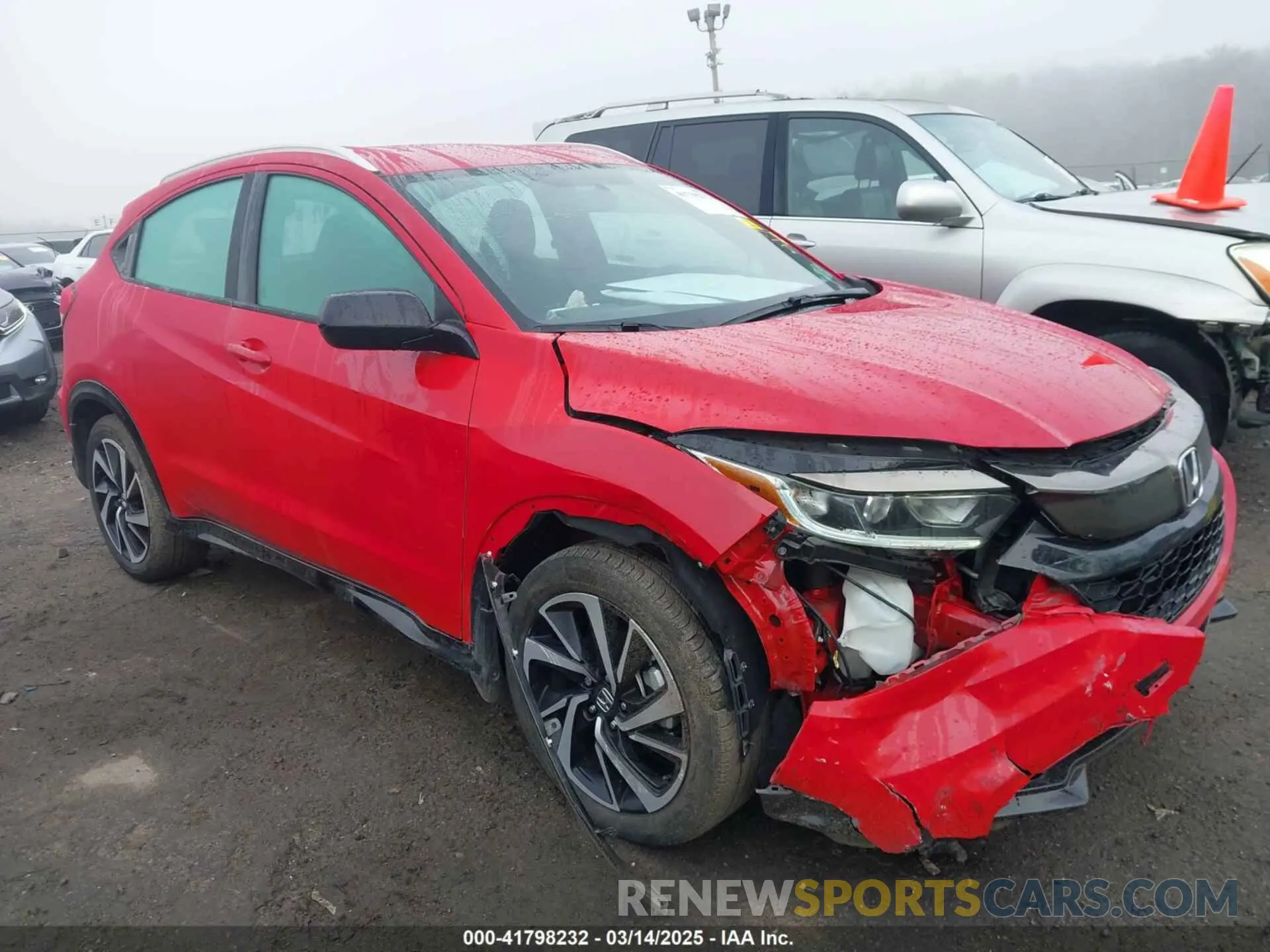 6 Photograph of a damaged car 3CZRU5H12KG706577 HONDA HR-V 2019