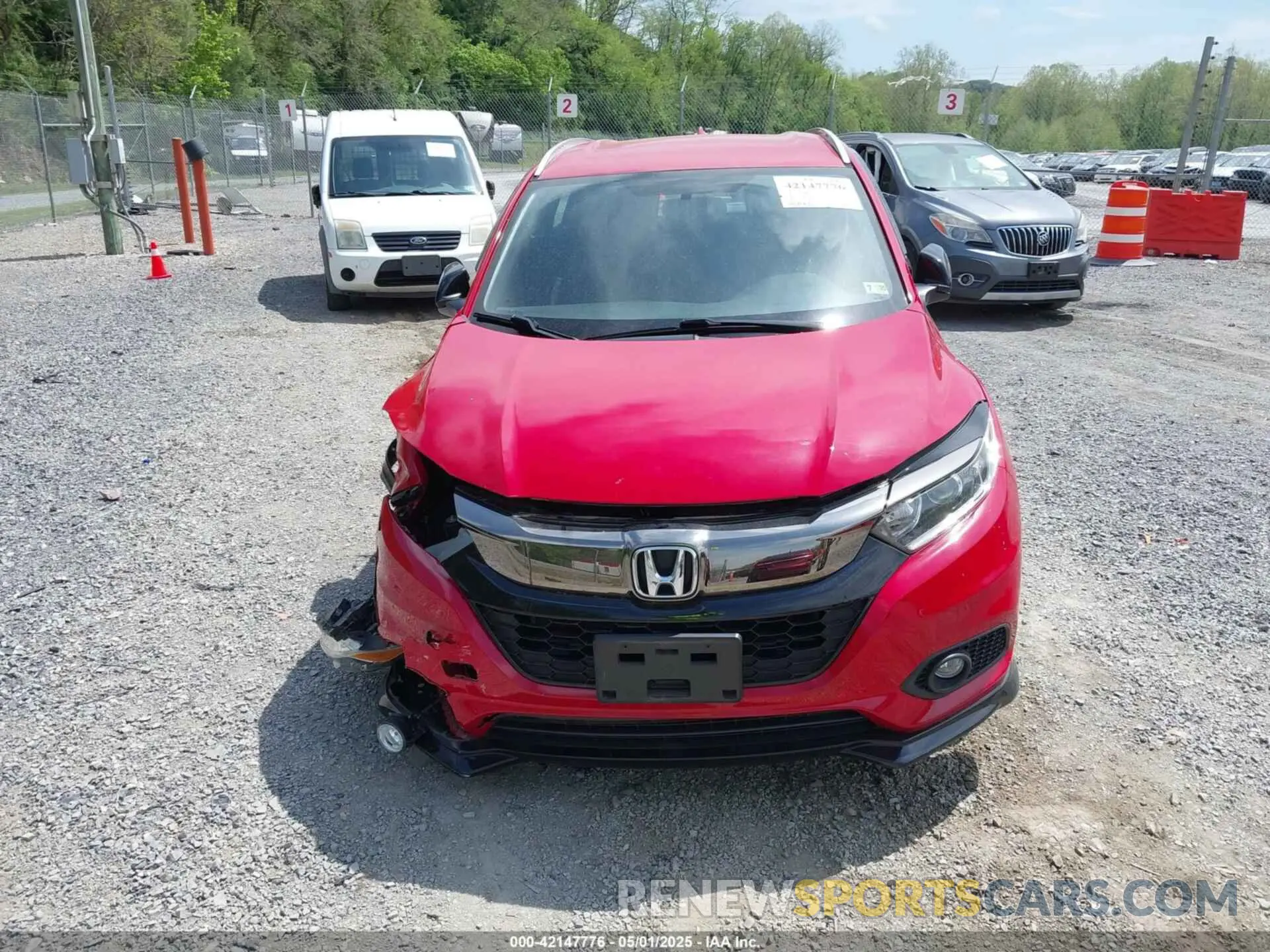 12 Photograph of a damaged car 3CZRU5H13KG703235 HONDA HR-V 2019