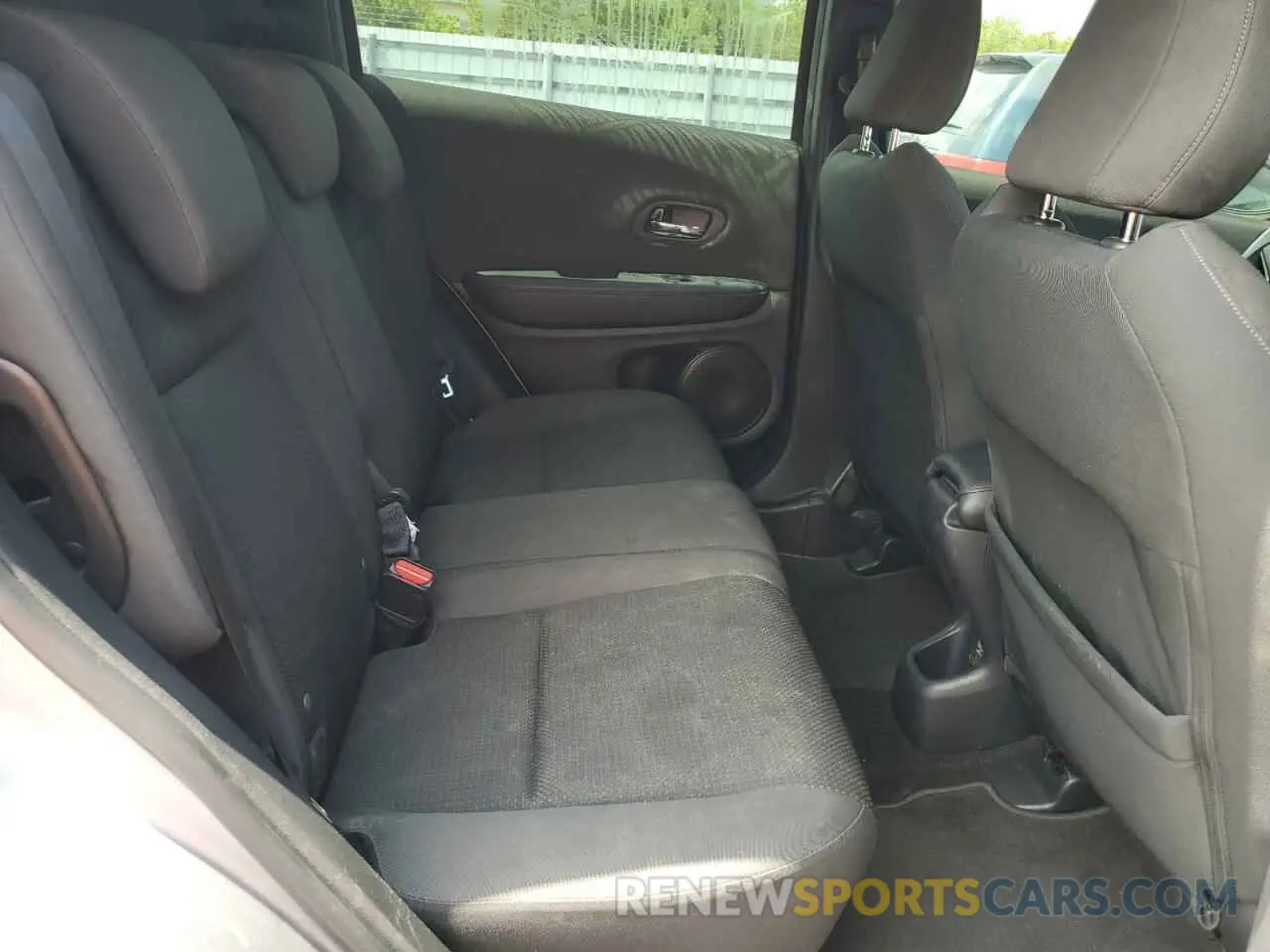 11 Photograph of a damaged car 3CZRU5H13KG706703 HONDA HR-V 2019