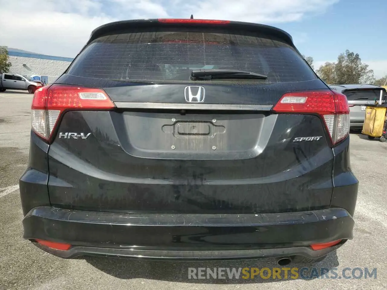 6 Photograph of a damaged car 3CZRU5H14KG702675 HONDA HR-V 2019