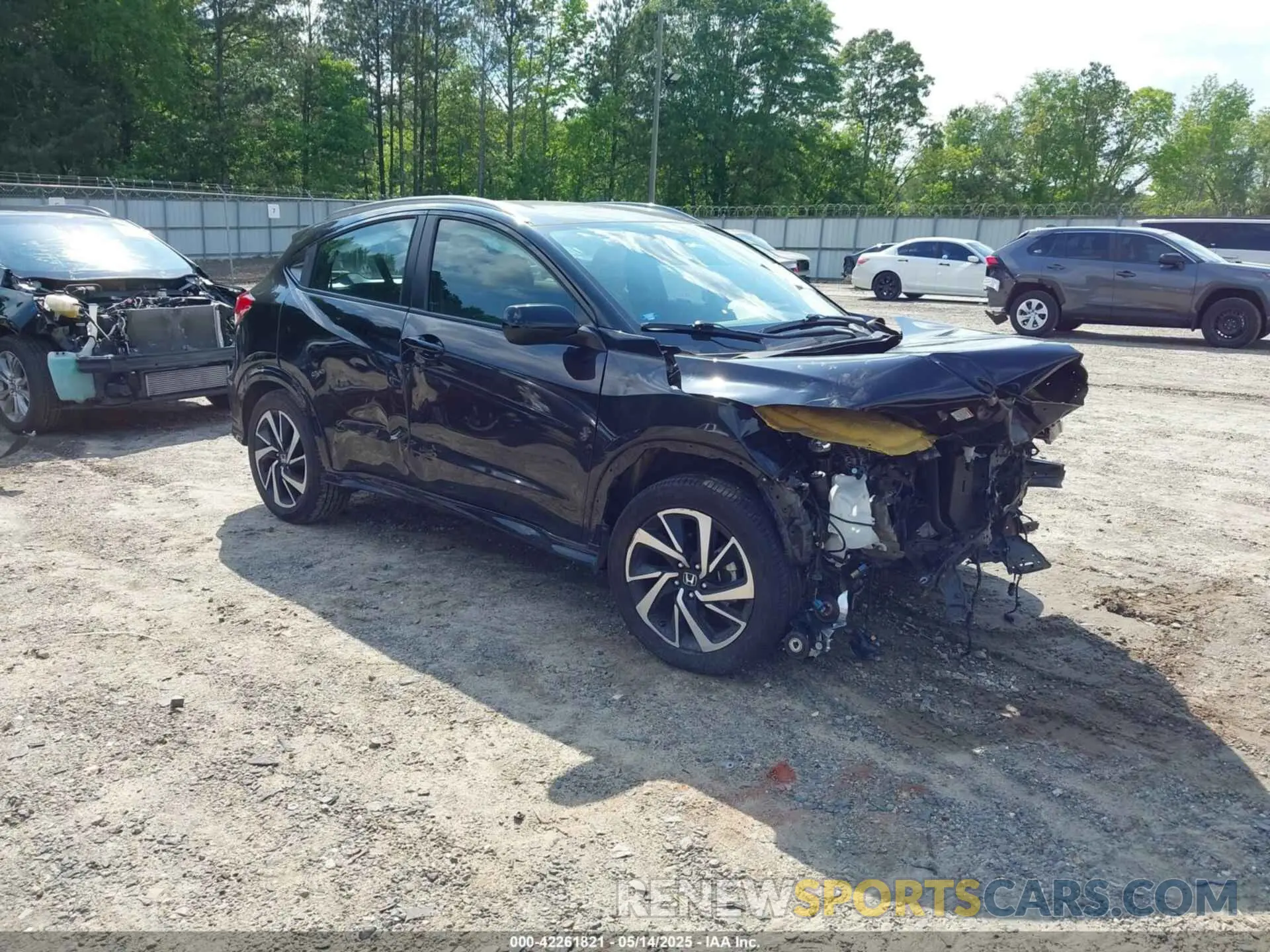 1 Photograph of a damaged car 3CZRU5H14KM723477 HONDA HR-V 2019