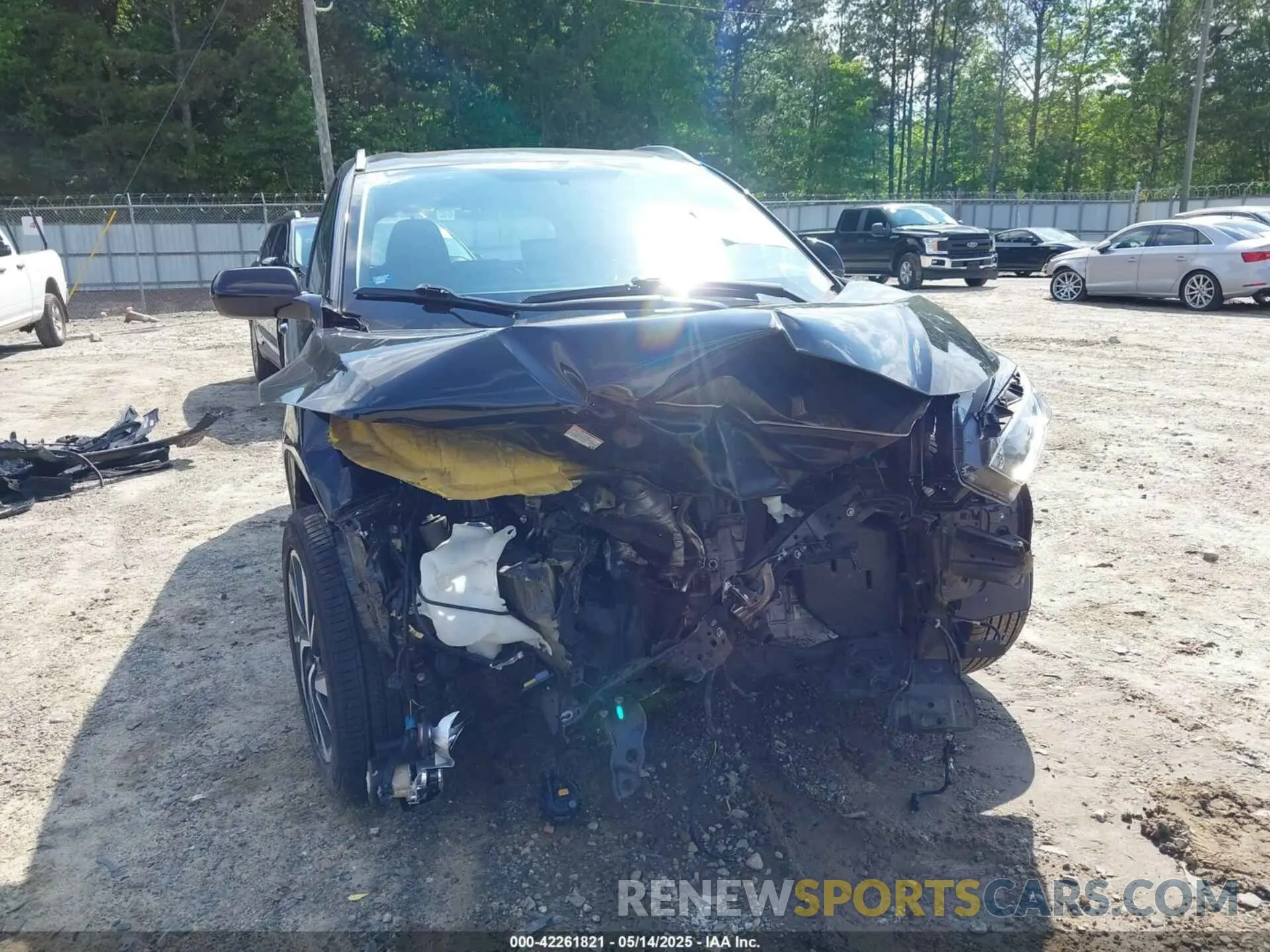 6 Photograph of a damaged car 3CZRU5H14KM723477 HONDA HR-V 2019
