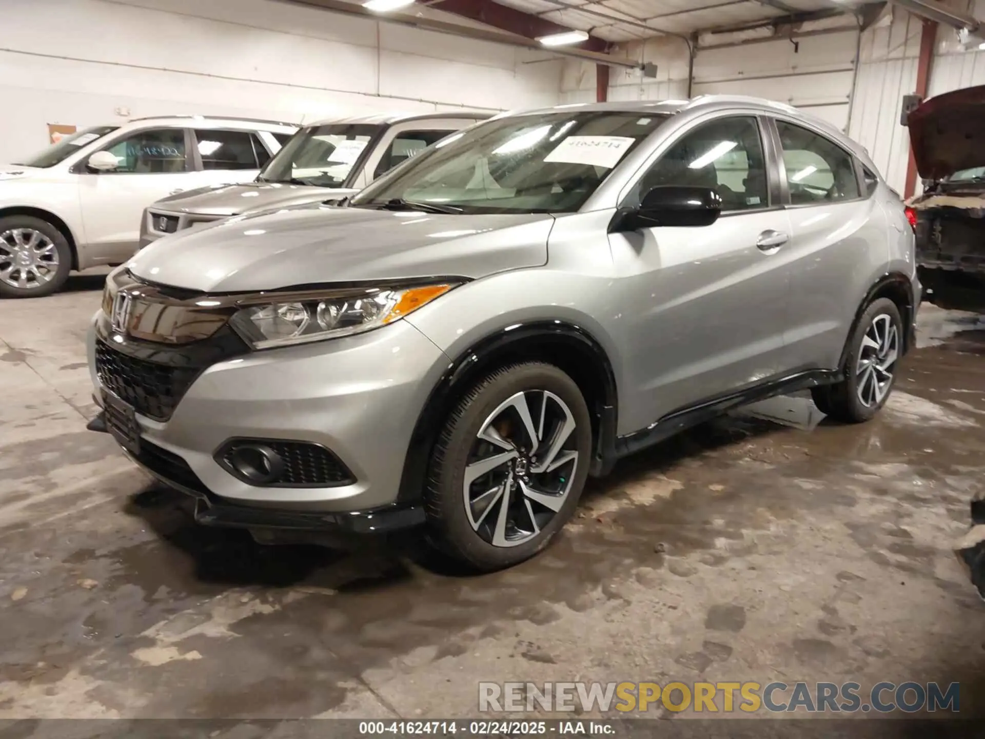 2 Photograph of a damaged car 3CZRU5H15KG707576 HONDA HR-V 2019