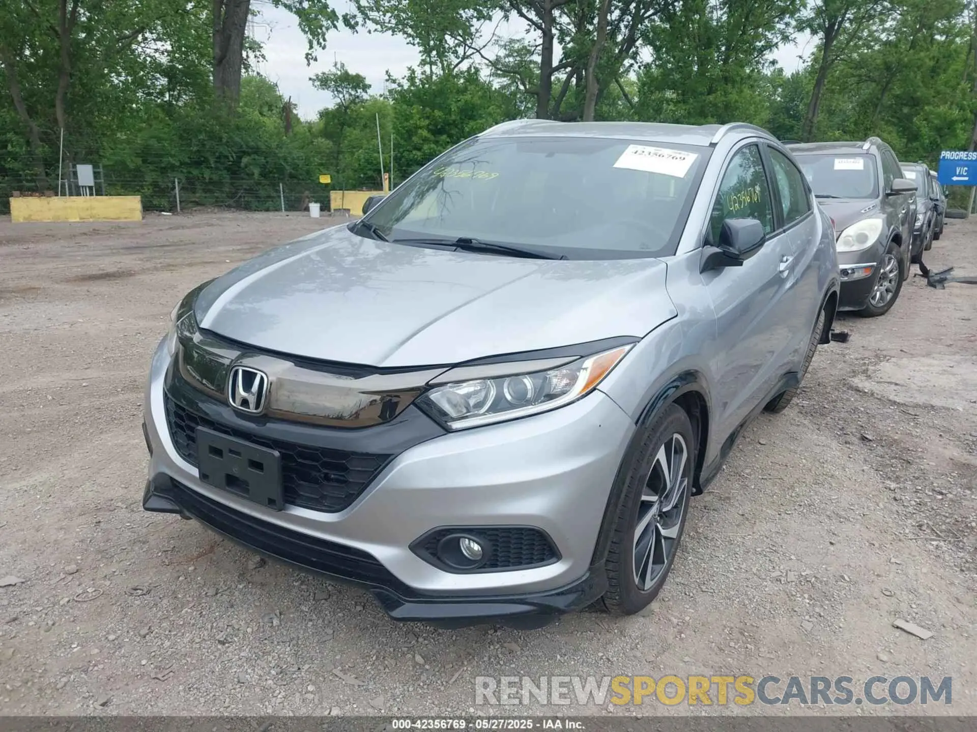 2 Photograph of a damaged car 3CZRU5H15KM725481 HONDA HR-V 2019
