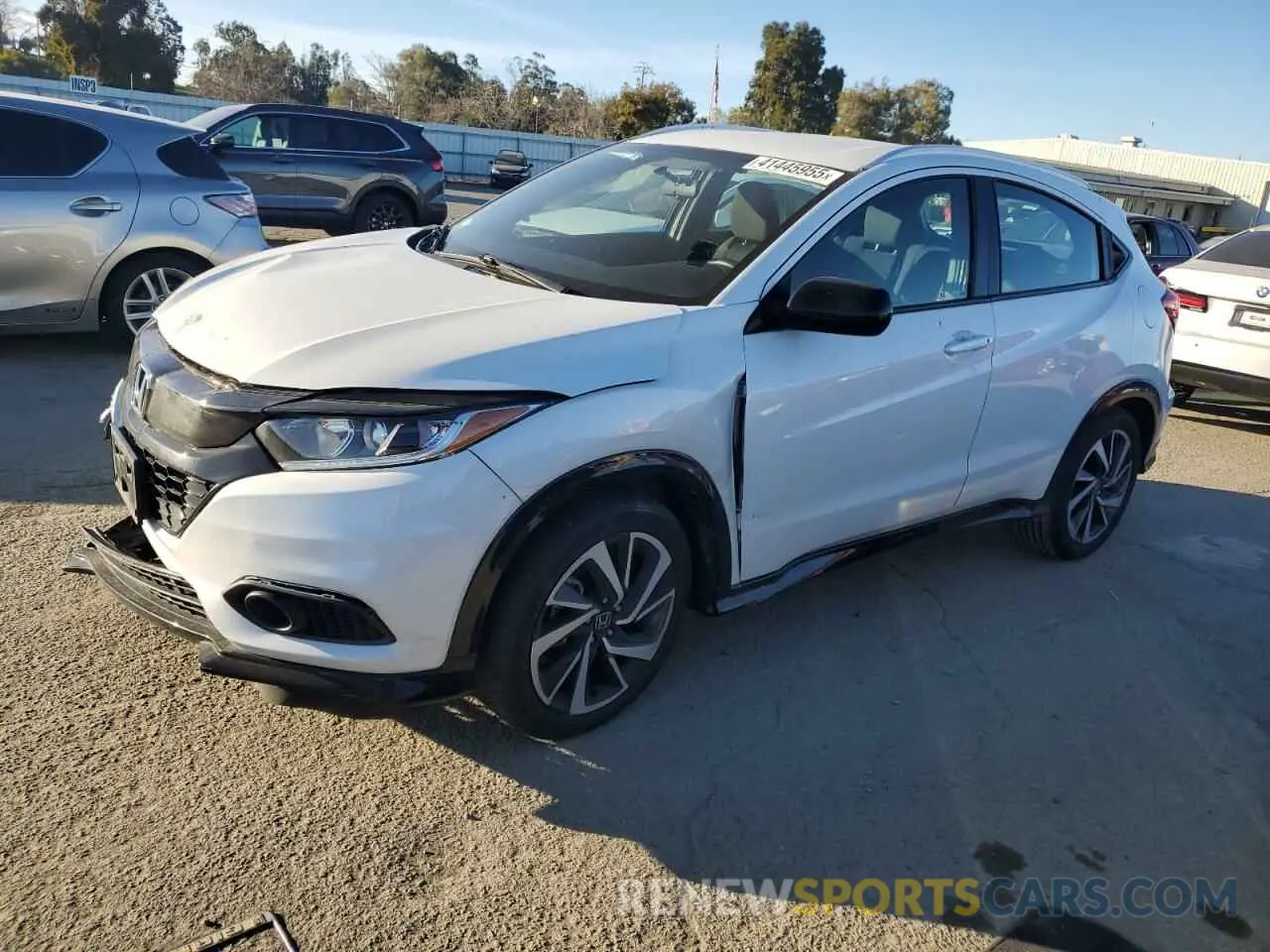 1 Photograph of a damaged car 3CZRU5H15KM727781 HONDA HR-V 2019