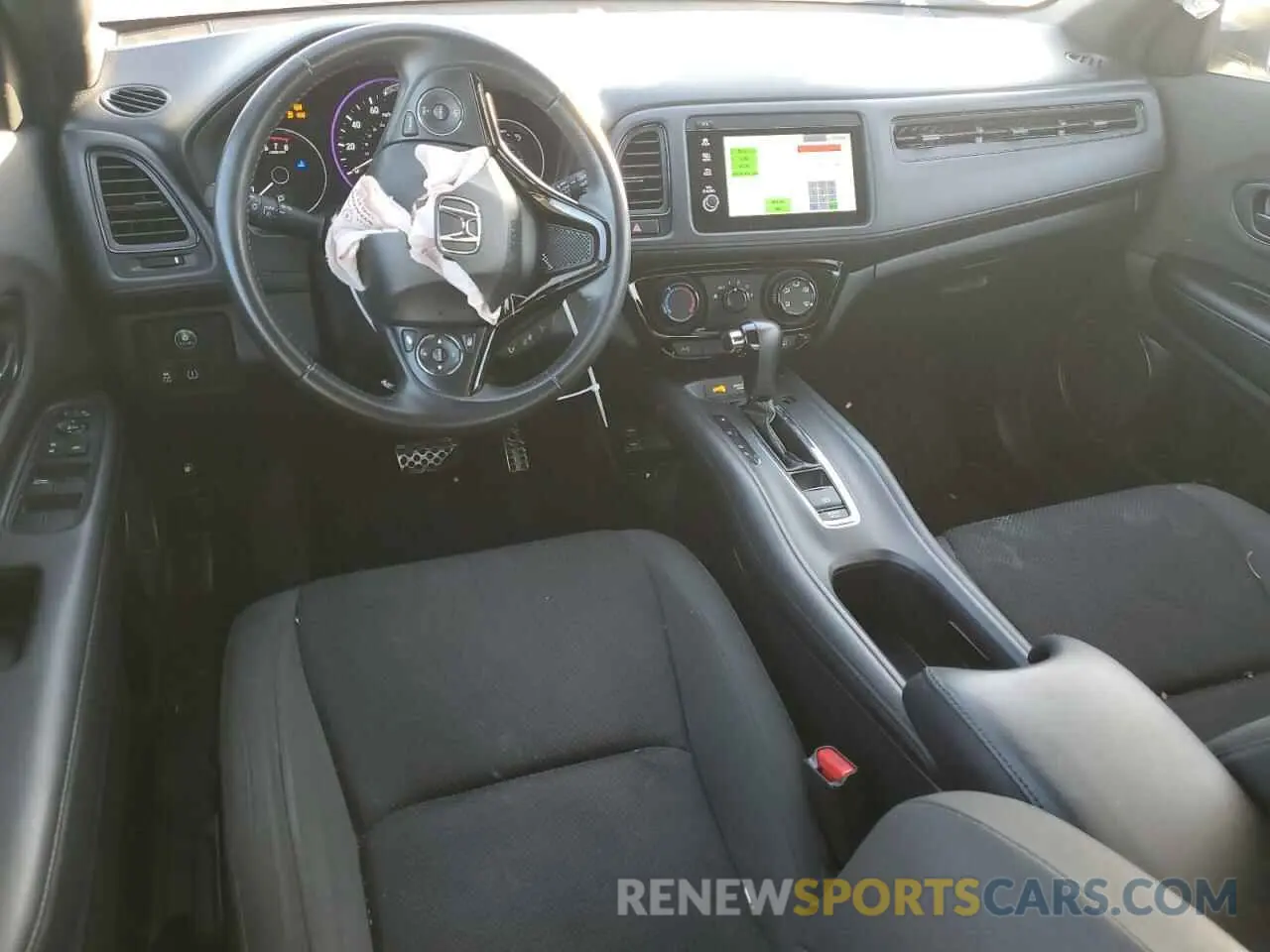 8 Photograph of a damaged car 3CZRU5H15KM727781 HONDA HR-V 2019
