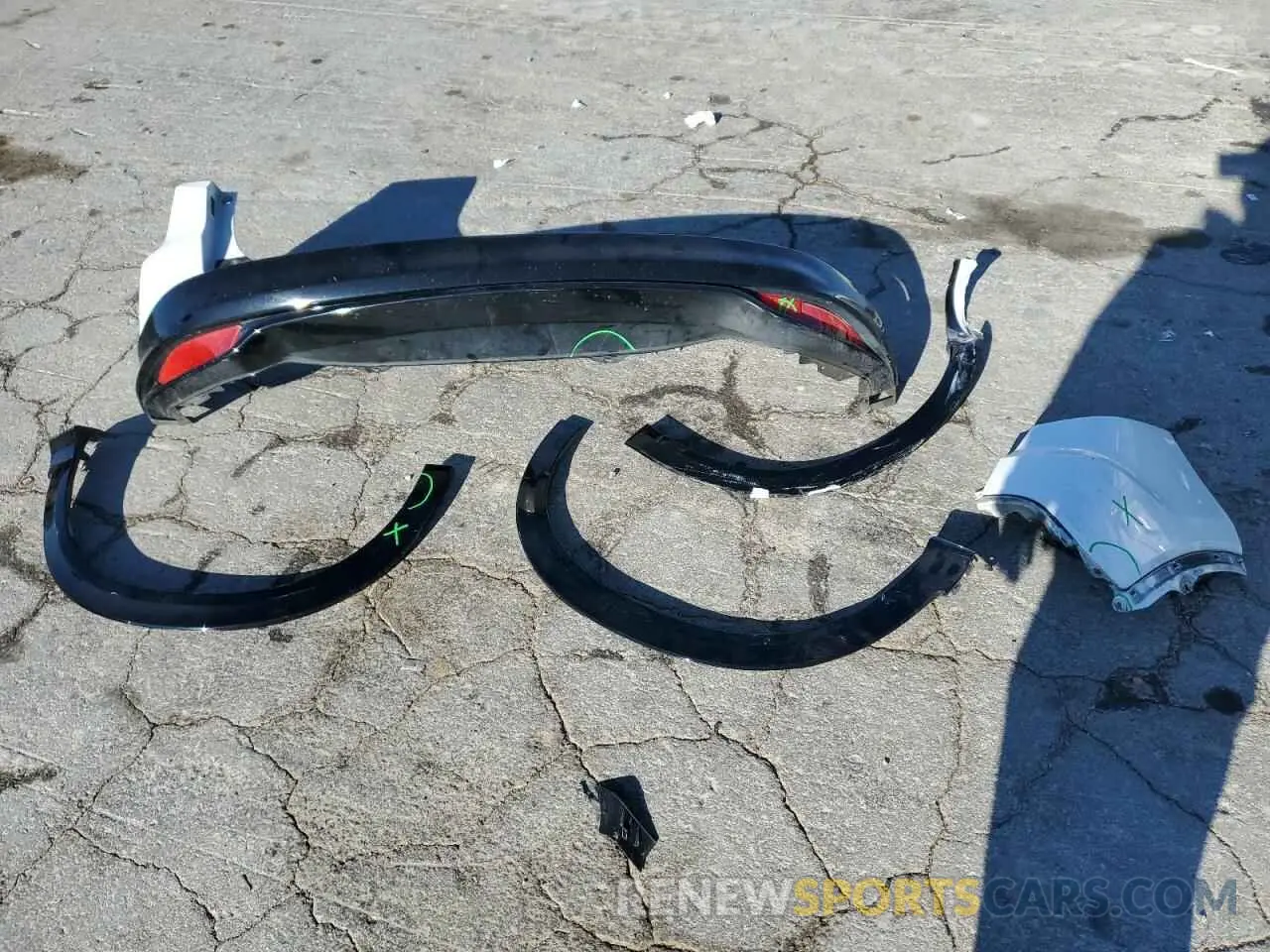 13 Photograph of a damaged car 3CZRU5H15KM730258 HONDA HR-V 2019