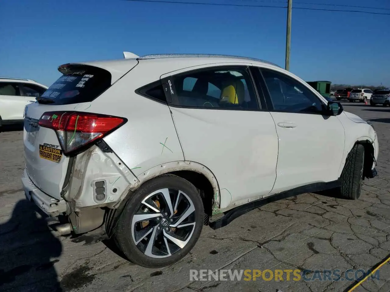3 Photograph of a damaged car 3CZRU5H15KM730258 HONDA HR-V 2019