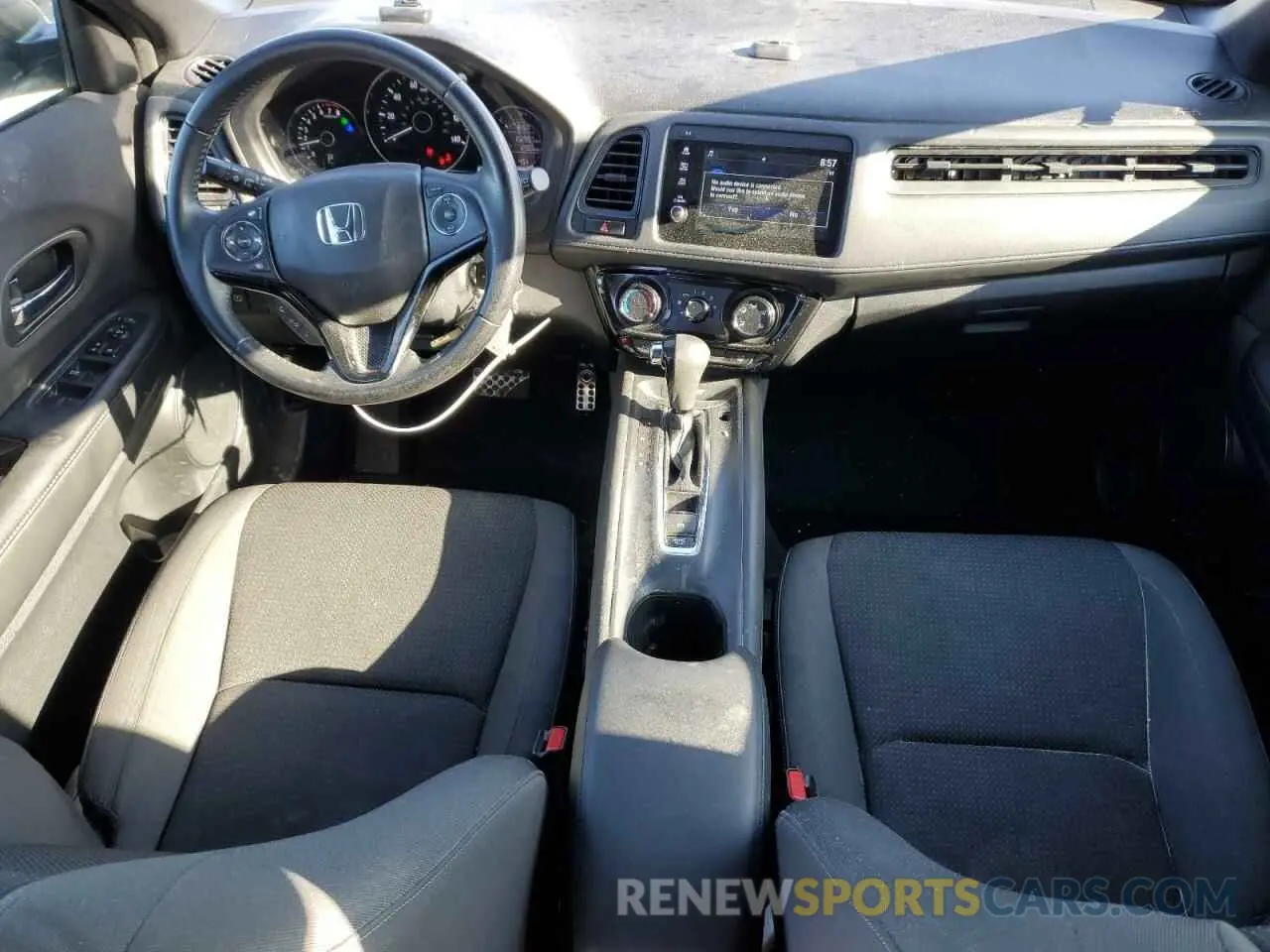 8 Photograph of a damaged car 3CZRU5H15KM730258 HONDA HR-V 2019