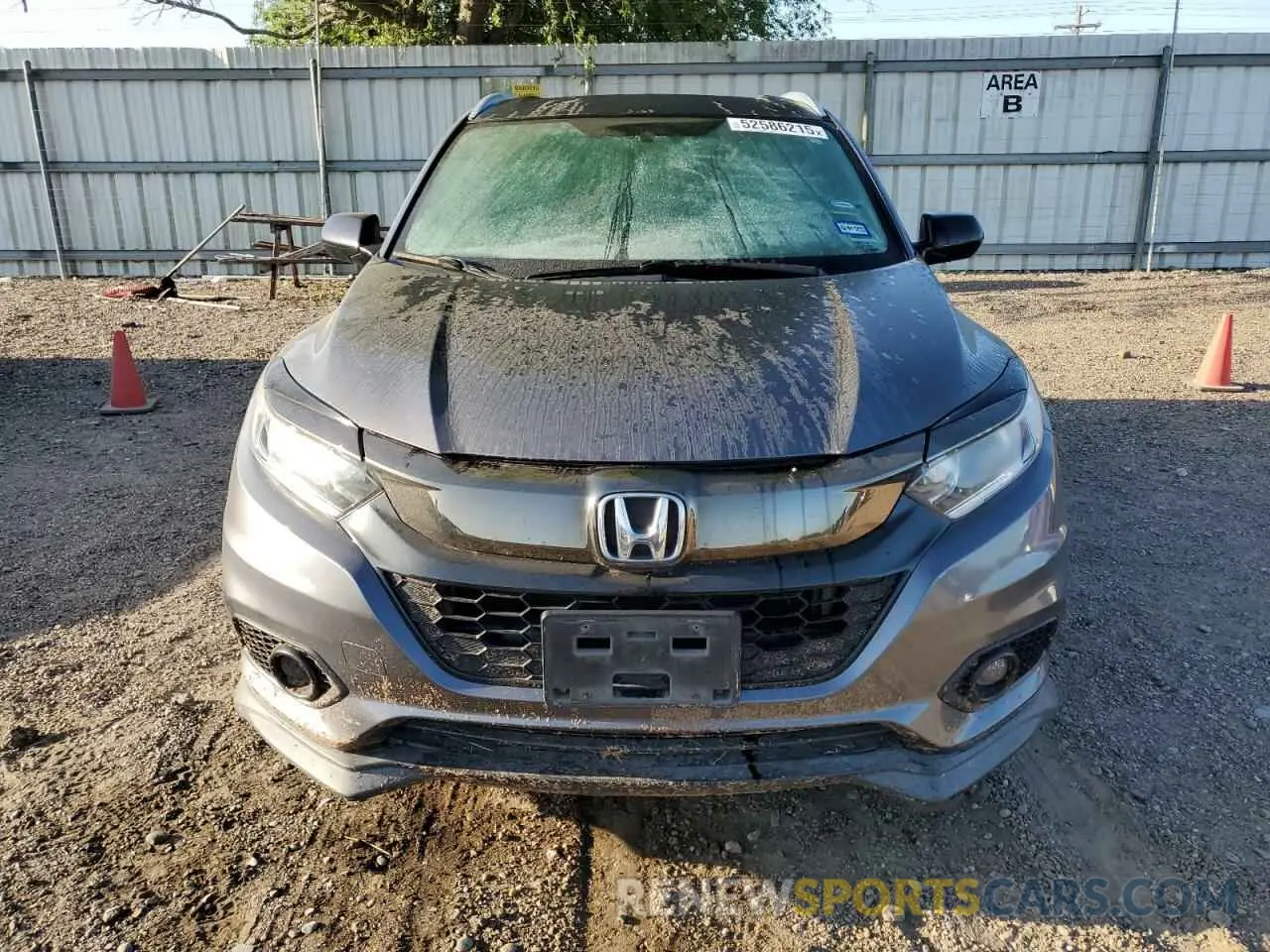 5 Photograph of a damaged car 3CZRU5H16KG702144 HONDA HR-V 2019