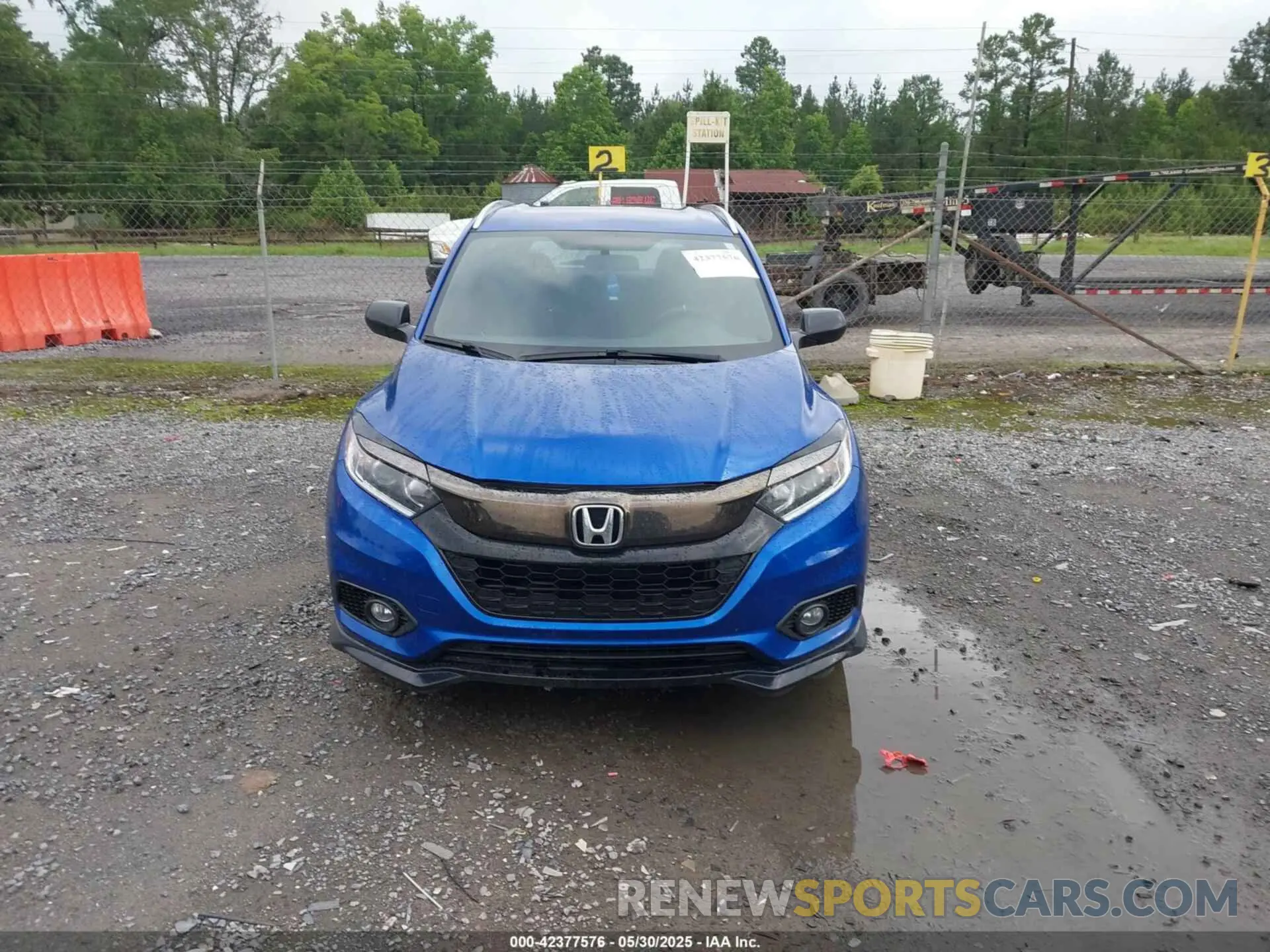 12 Photograph of a damaged car 3CZRU5H16KG704654 HONDA HR-V 2019