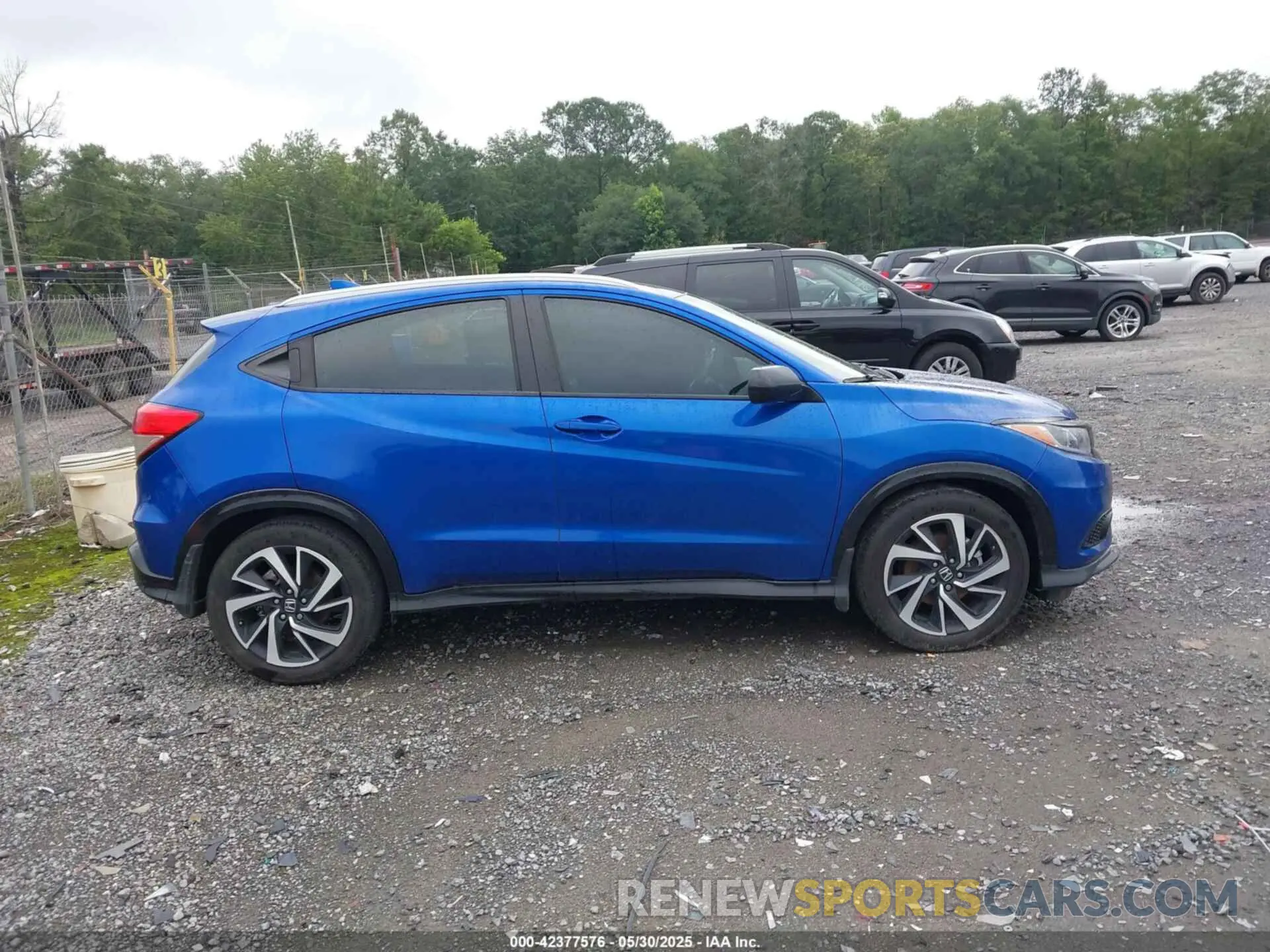 13 Photograph of a damaged car 3CZRU5H16KG704654 HONDA HR-V 2019