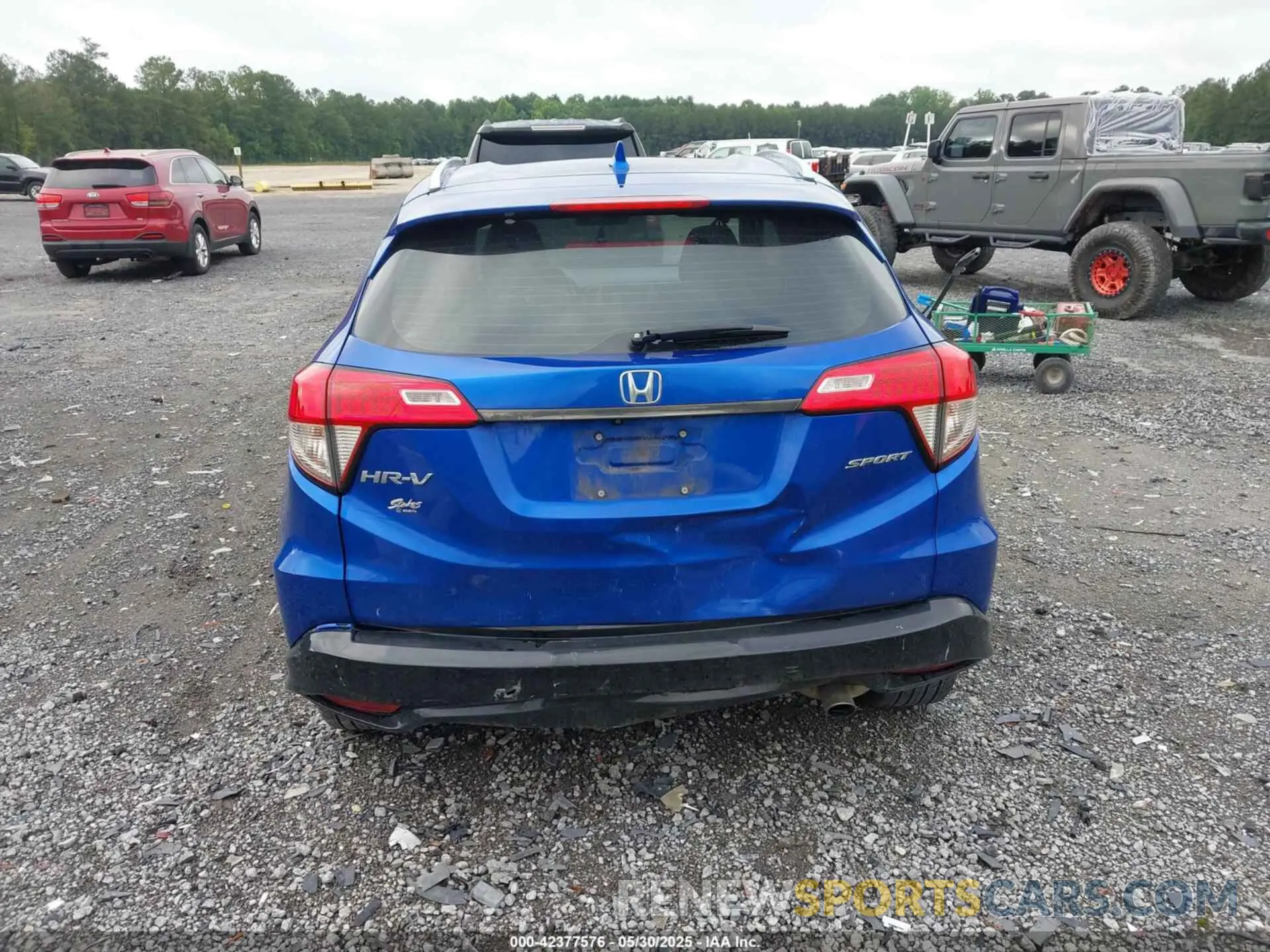 16 Photograph of a damaged car 3CZRU5H16KG704654 HONDA HR-V 2019