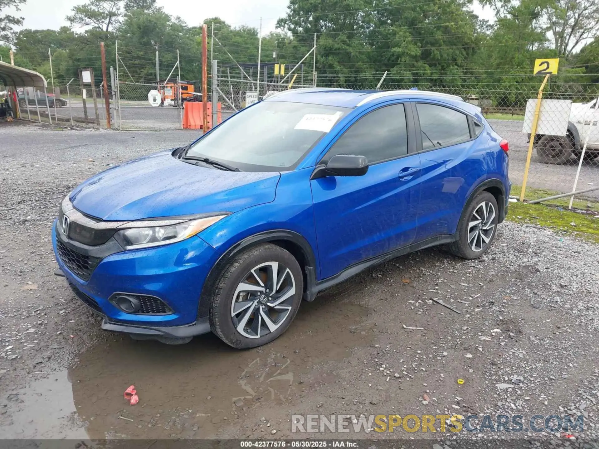 2 Photograph of a damaged car 3CZRU5H16KG704654 HONDA HR-V 2019