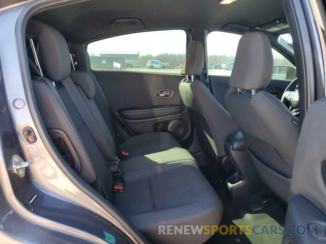 11 Photograph of a damaged car 3CZRU5H16KG707750 HONDA HR-V 2019