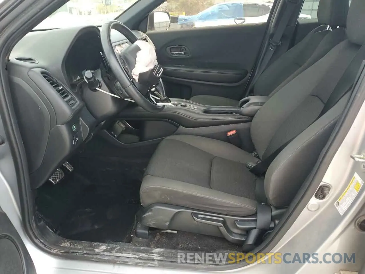 7 Photograph of a damaged car 3CZRU5H17KM721139 HONDA HR-V 2019