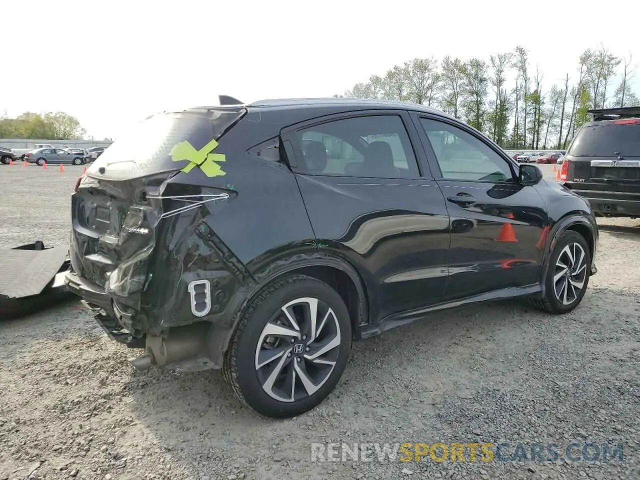 3 Photograph of a damaged car 3CZRU5H17KM727099 HONDA HR-V 2019