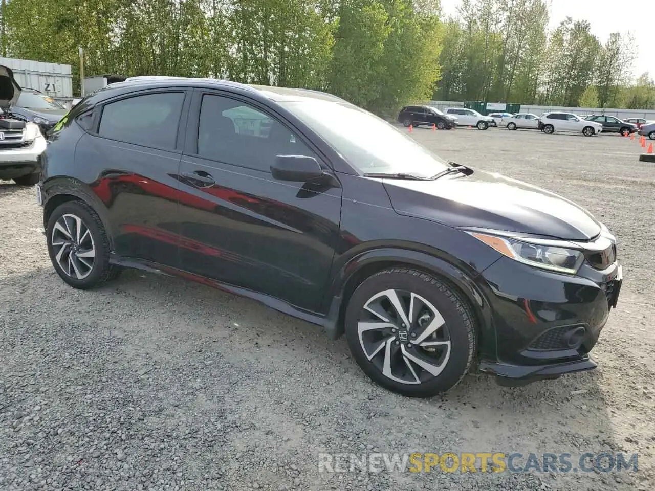 4 Photograph of a damaged car 3CZRU5H17KM727099 HONDA HR-V 2019